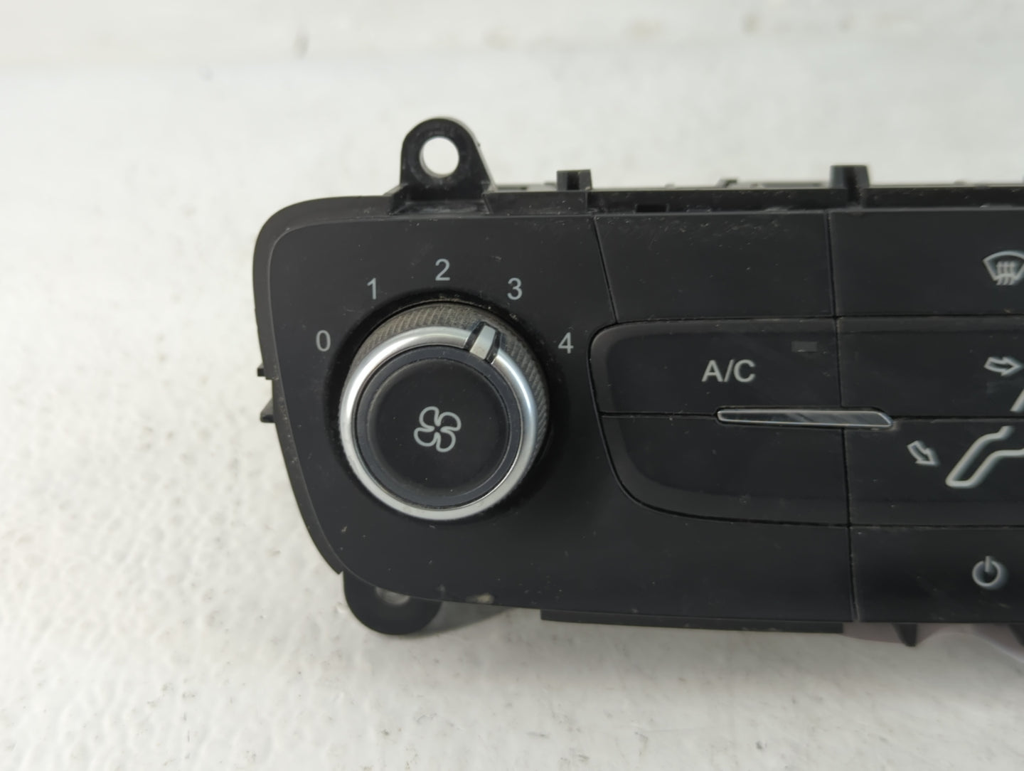 2015-2018 Ford Focus Climate Control Module Temperature AC/Heater Replacement P/N:f1et-19980-JG Fits Fits 2015 2016 2017 201
