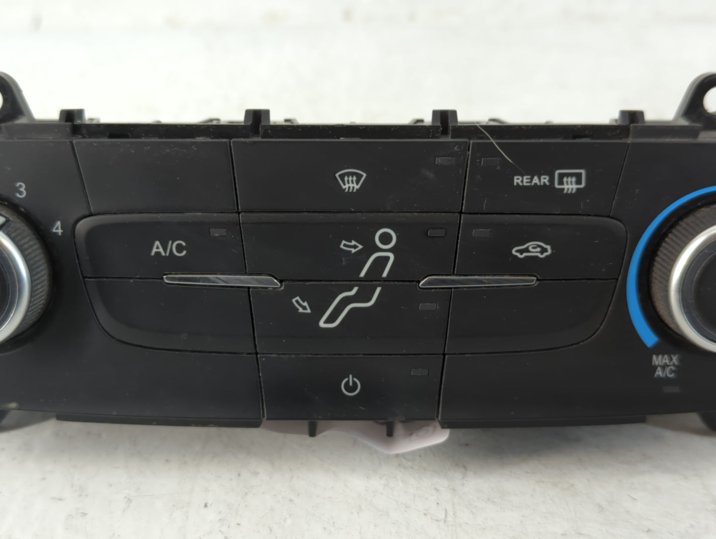 2015-2018 Ford Focus Climate Control Module Temperature AC/Heater Replacement P/N:f1et-19980-JG Fits Fits 2015 2016 2017 201