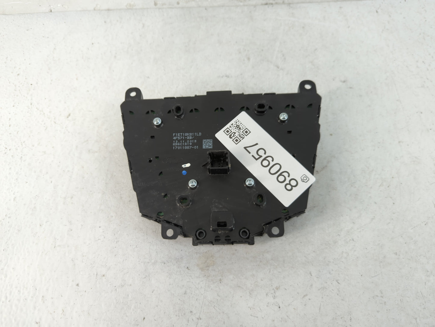 2015-2018 Ford Focus Climate Control Module Temperature AC/Heater Replacement P/N:F1ET18K811LD Fits Fits 2015 2016 2017 2018