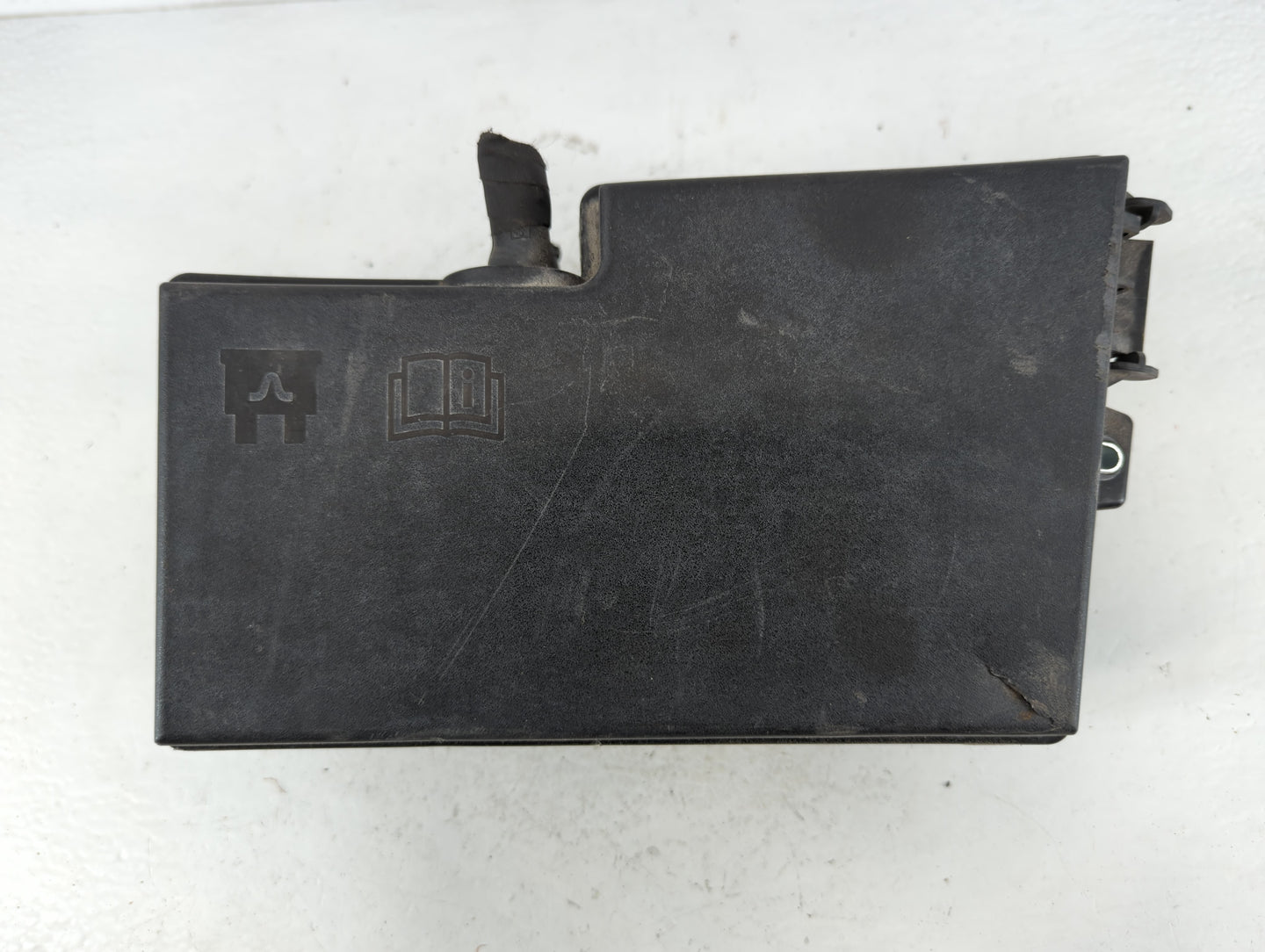 2016 Ford Focus Fusebox Fuse Box Panel Relay Module P/N:E02345500 AV6T-14A067-AD Fits OEM Used Auto Parts - Oemusedautoparts