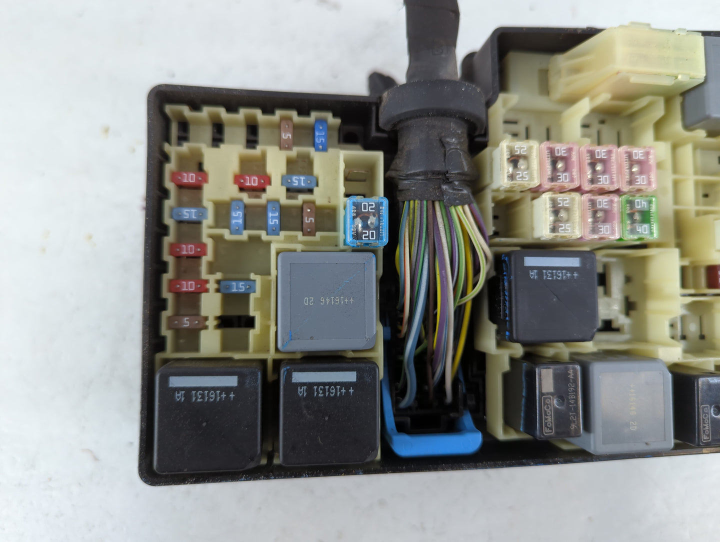 2016 Ford Focus Fusebox Fuse Box Panel Relay Module P/N:E02345500 AV6T-14A067-AD Fits OEM Used Auto Parts - Oemusedautoparts