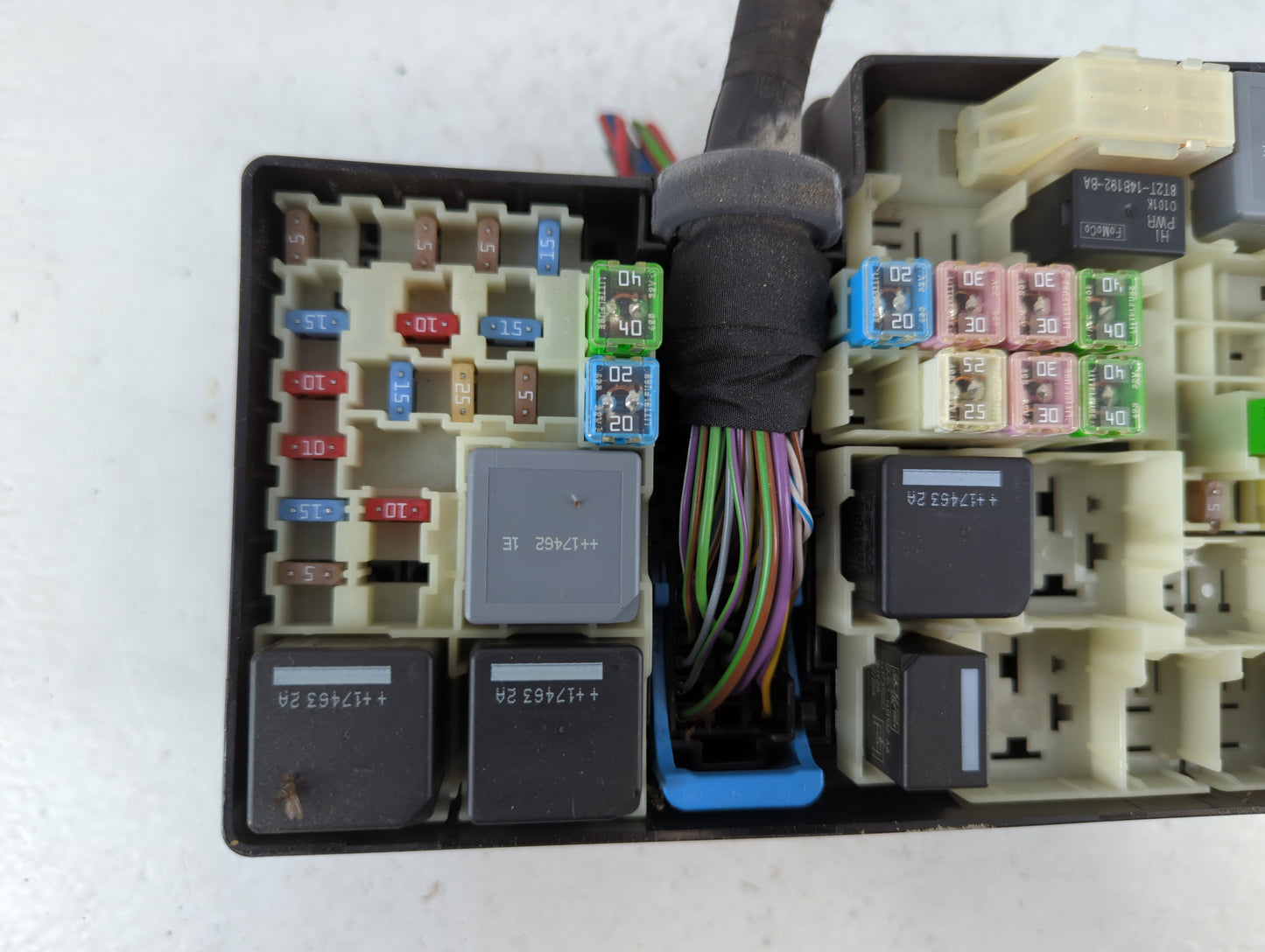 2016 Ford Focus Fusebox Fuse Box Panel Relay Module P/N:E02345500 AV6T-14A067-AD Fits OEM Used Auto Parts - Oemusedautoparts