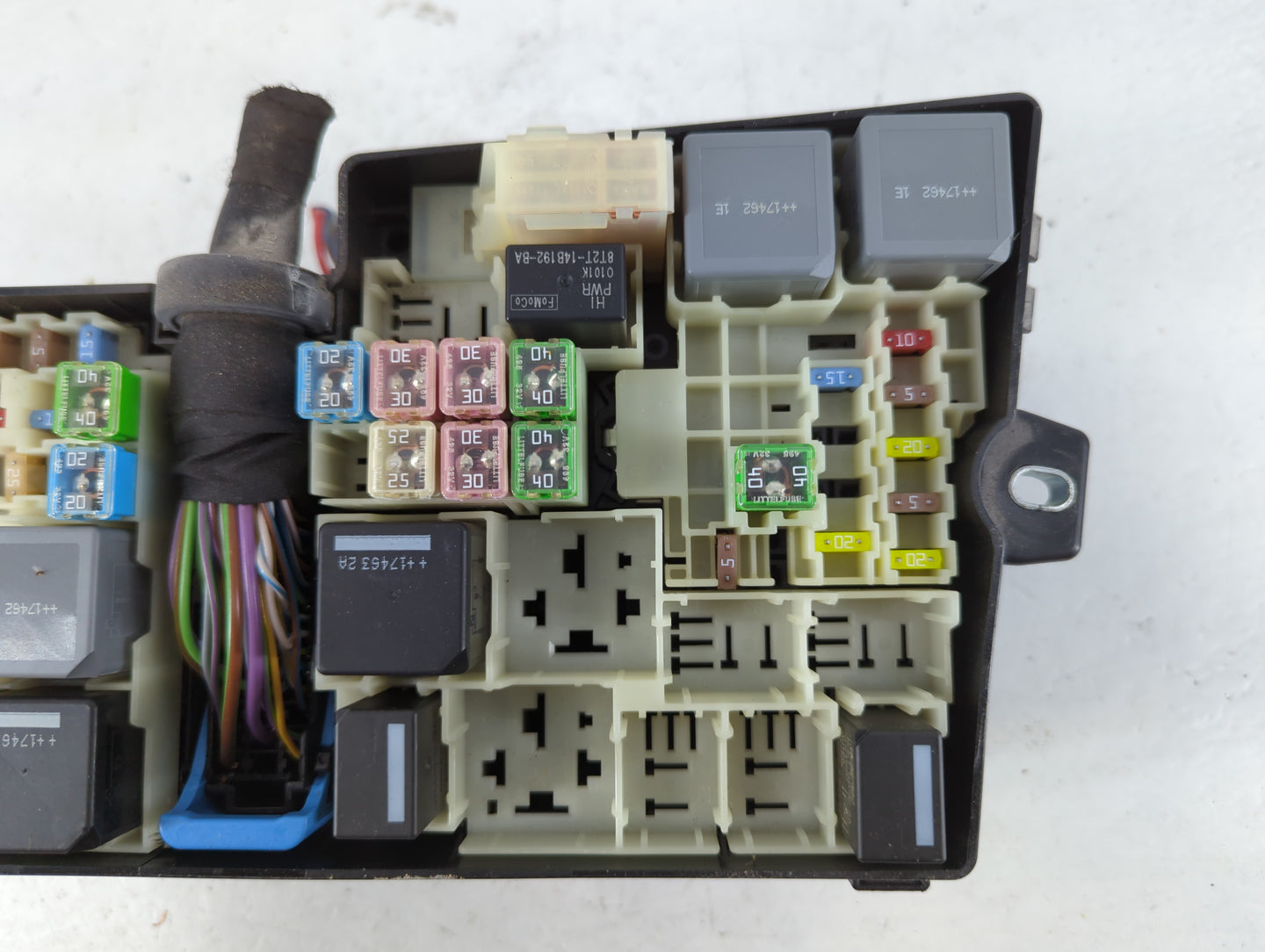 2016 Ford Focus Fusebox Fuse Box Panel Relay Module P/N:E02345500 AV6T-14A067-AD Fits OEM Used Auto Parts - Oemusedautoparts
