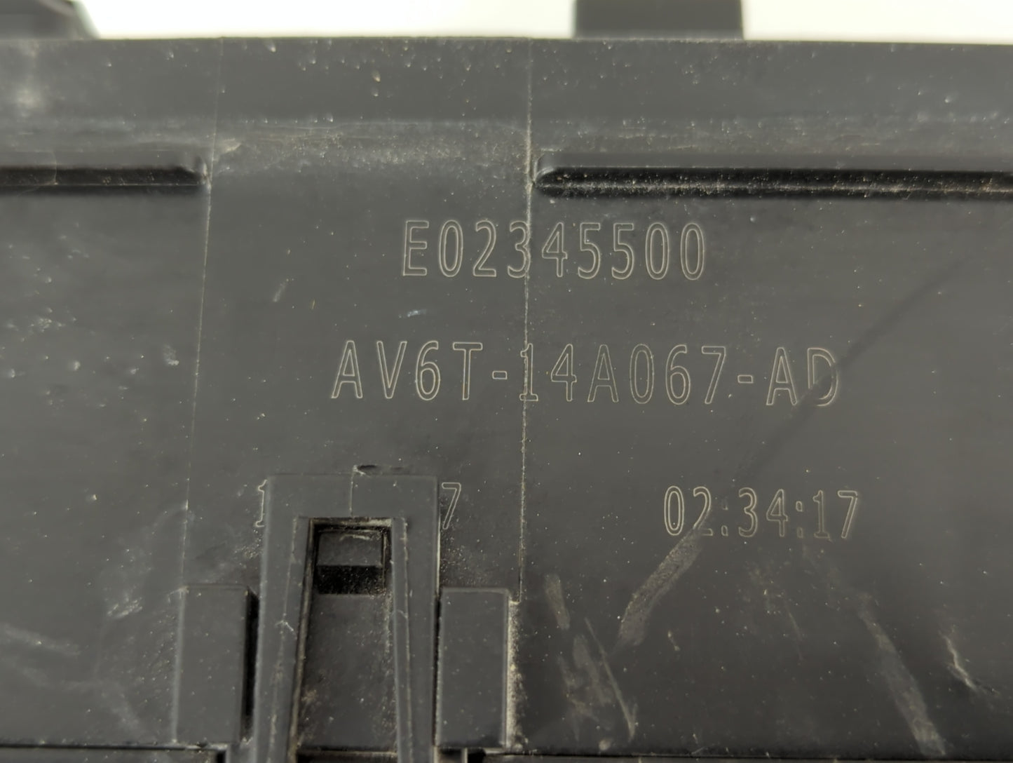 2016 Ford Focus Fusebox Fuse Box Panel Relay Module P/N:E02345500 AV6T-14A067-AD Fits OEM Used Auto Parts - Oemusedautoparts