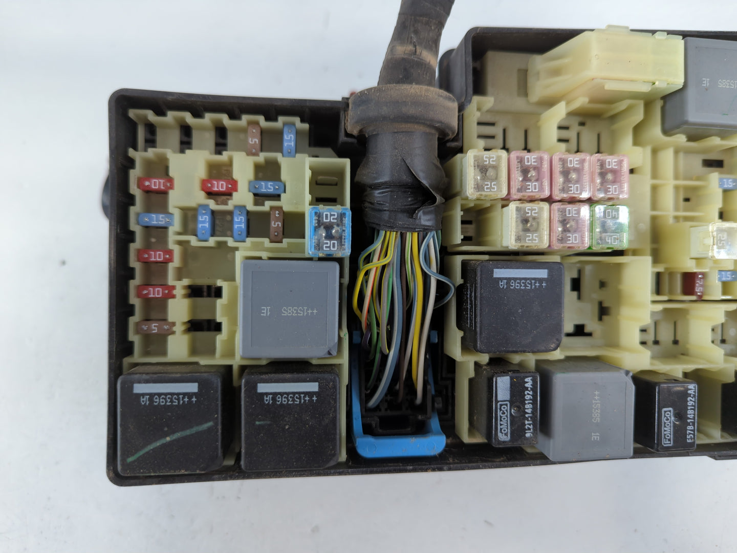 2016 Ford Focus Fusebox Fuse Box Panel Relay Module P/N:AV6T-14A067-AD Fits OEM Used Auto Parts - Oemusedautoparts1.com