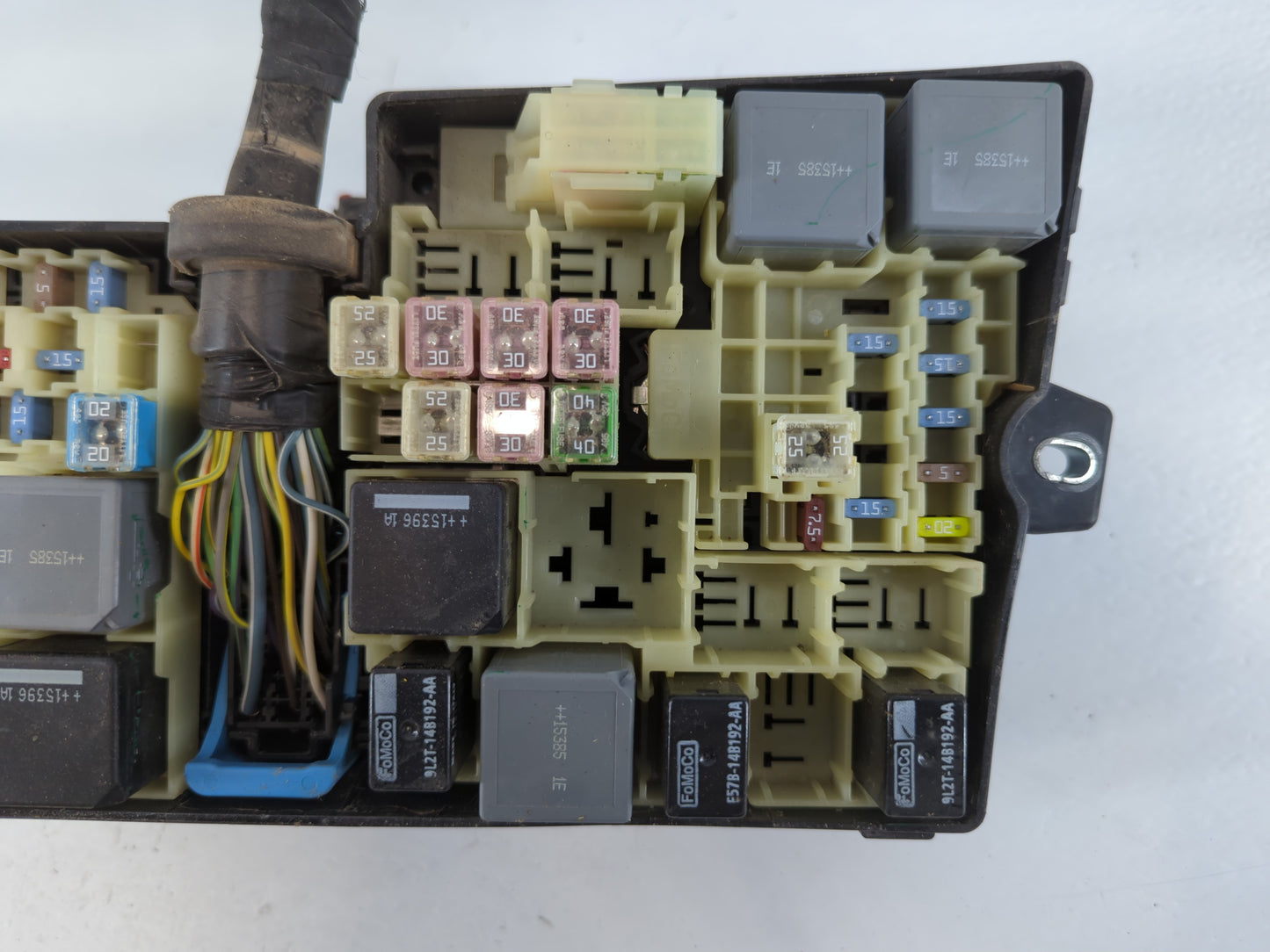 2016 Ford Focus Fusebox Fuse Box Panel Relay Module P/N:AV6T-14A067-AD Fits OEM Used Auto Parts - Oemusedautoparts1.com