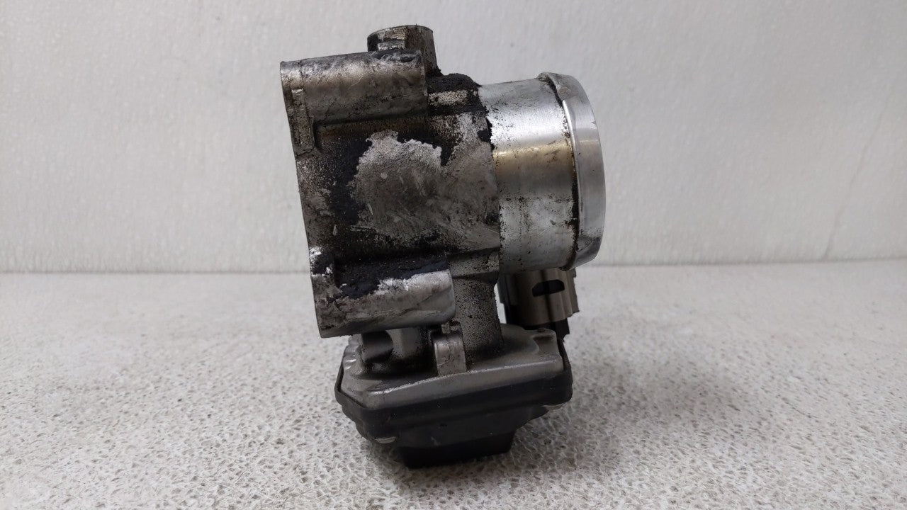 2014-2020 Ford Fusion Throttle Body P/N:DS7G-9F991-BB DS7G-9F991-CA Fits Fits 2014 2015 2016 2017 2018 2019 2020 OEM Used Au