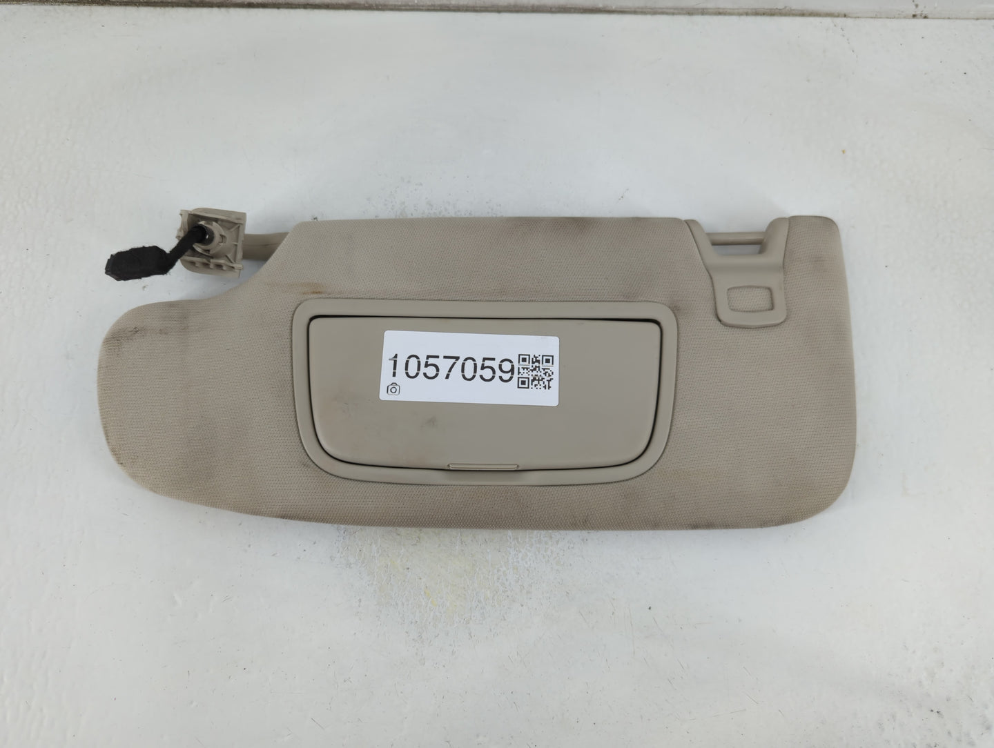 2015-2016 Ford Fusion Sun Visor Shade Replacement Passenger Right Mirror Fits Fits 2015 2016 OEM Used Auto Parts - Oemusedau