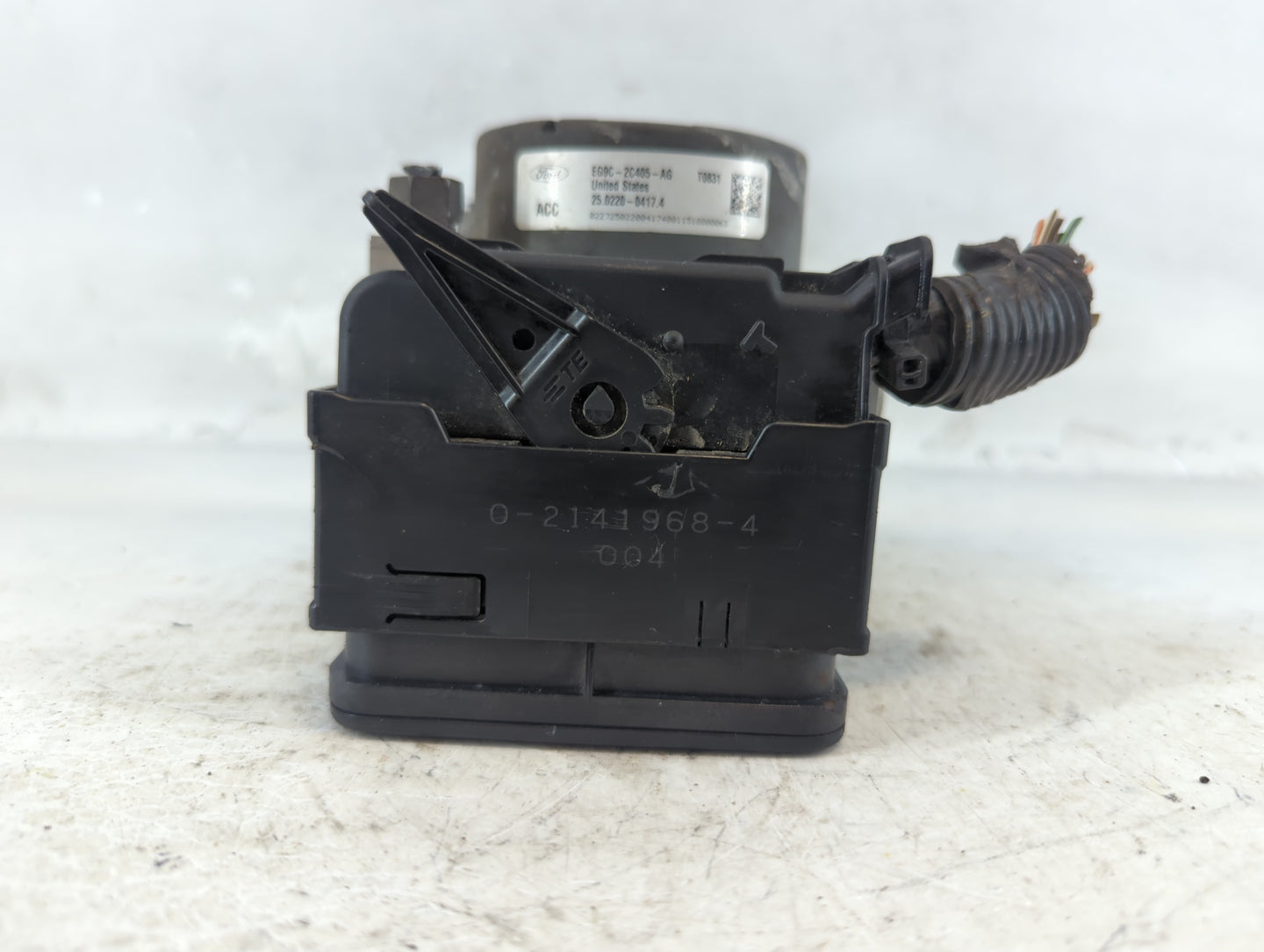 2014-2016 Ford Fusion ABS Pump Control Module Replacement P/N:EG9C-2C405-AG Fits Fits 2014 2015 2016 OEM Used Auto Parts - O