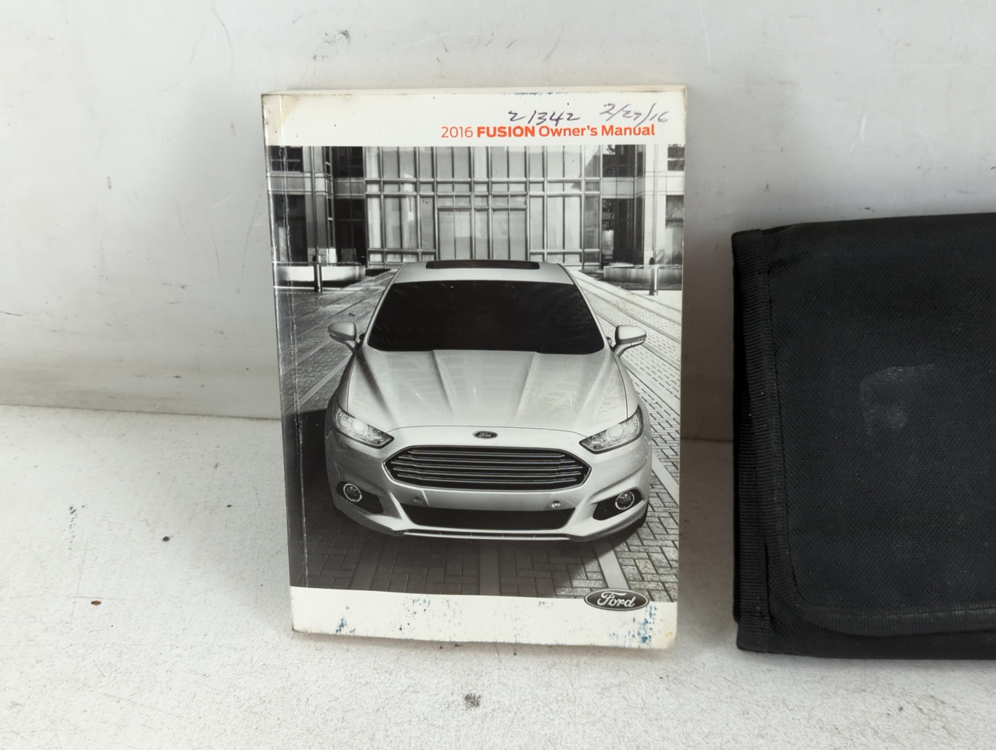 2016 Ford Fusion Owners Manual Book Guide P/N:GE5J 19A321 AA OEM Used Auto Parts - Oemusedautoparts1.com