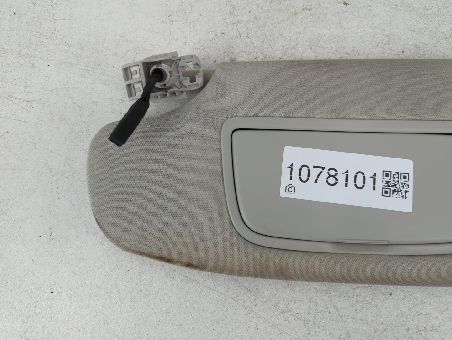 2015-2016 Ford Fusion Sun Visor Shade Replacement Passenger Right Mirror Fits Fits 2015 2016 OEM Used Auto Parts - Oemusedau