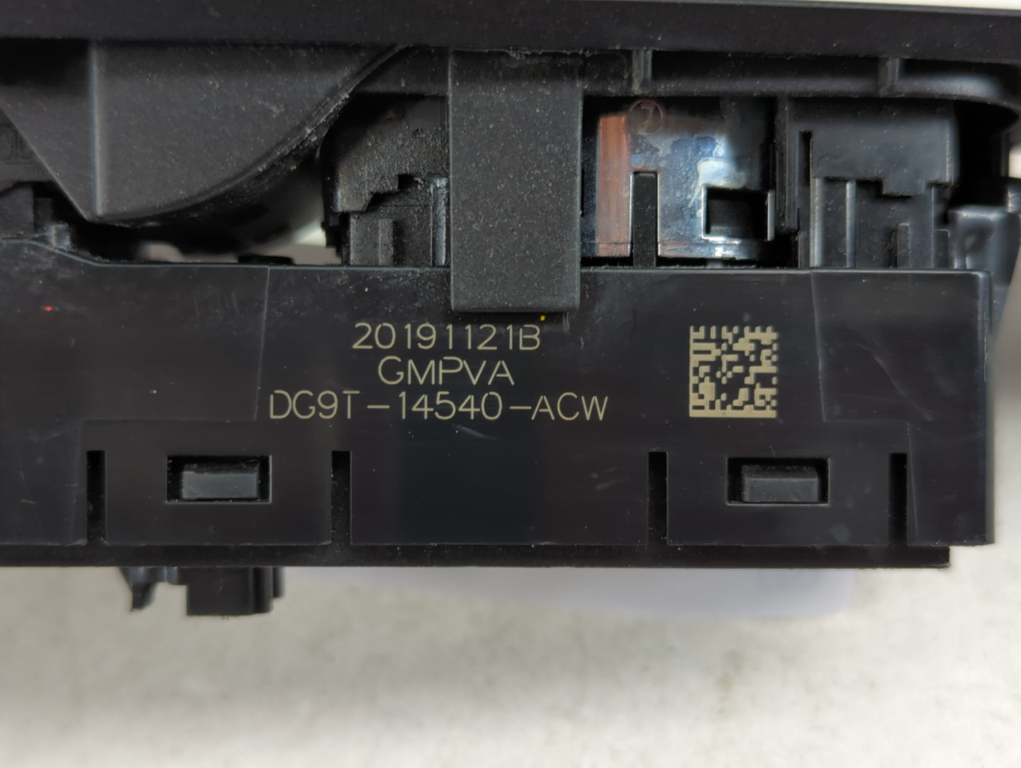 2013-2020 Ford Fusion Master Power Window Switch Replacement Driver Side Left P/N:DG9T-14540-ACW Fits OEM Used Auto Parts - 