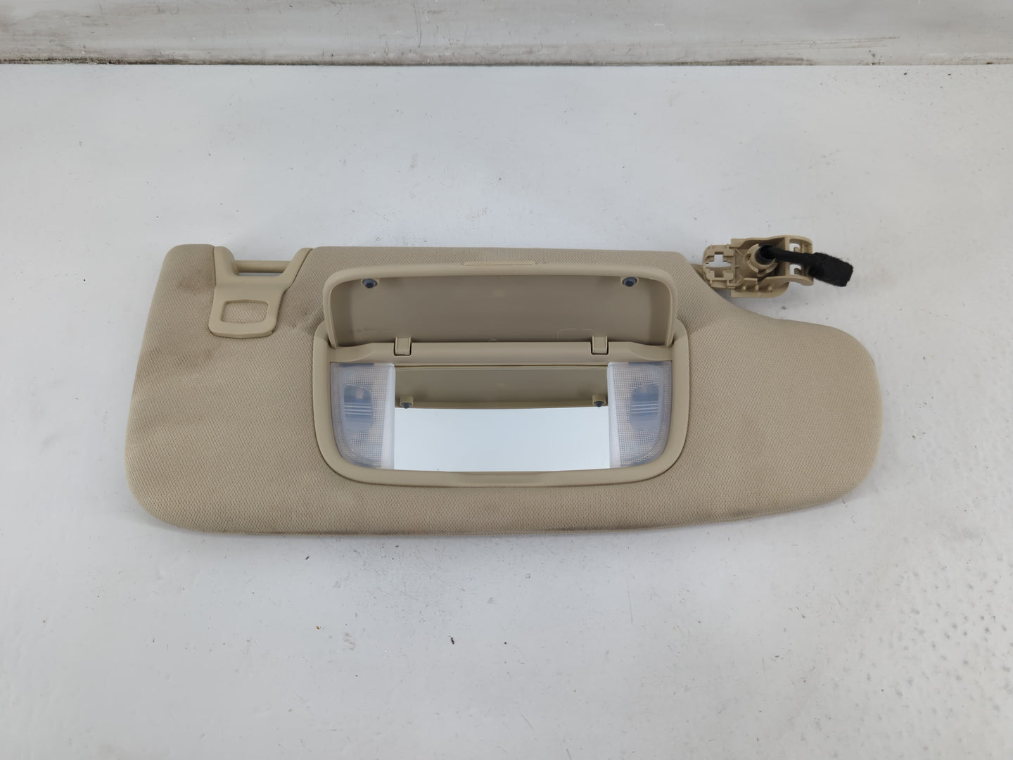 2015-2016 Ford Fusion Sun Visor Shade Replacement Passenger Right Mirror Fits Fits 2015 2016 OEM Used Auto Parts - Oemusedau