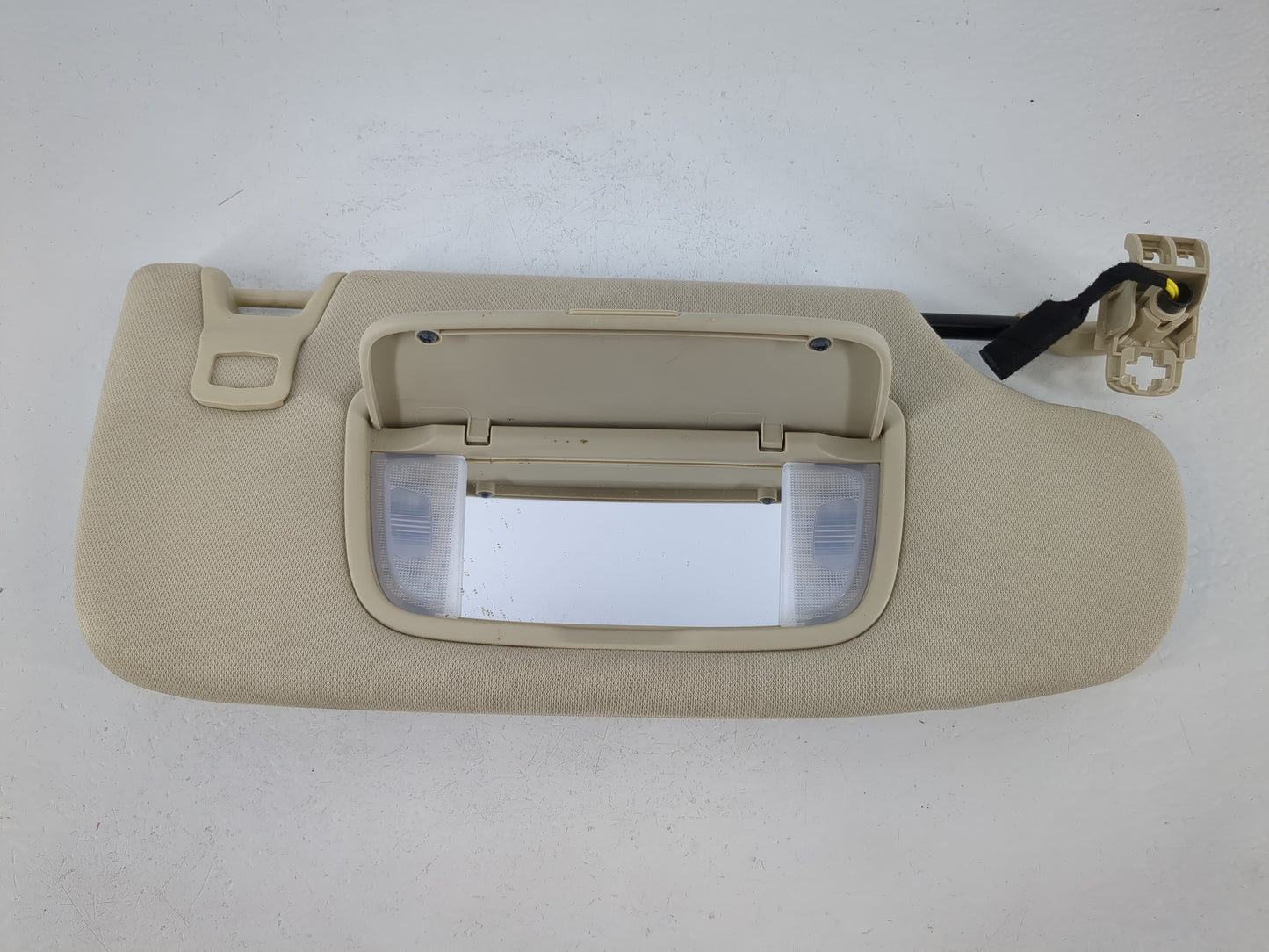 2015-2016 Ford Fusion Sun Visor Shade Replacement Passenger Right Mirror Fits Fits 2015 2016 OEM Used Auto Parts - Oemusedau