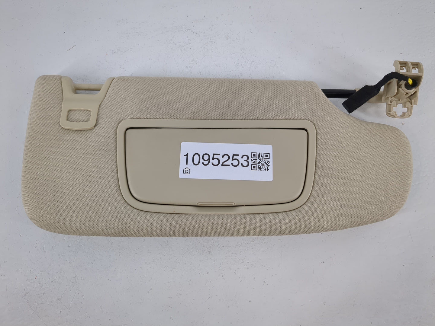 2015-2016 Ford Fusion Sun Visor Shade Replacement Passenger Right Mirror Fits Fits 2015 2016 OEM Used Auto Parts - Oemusedau