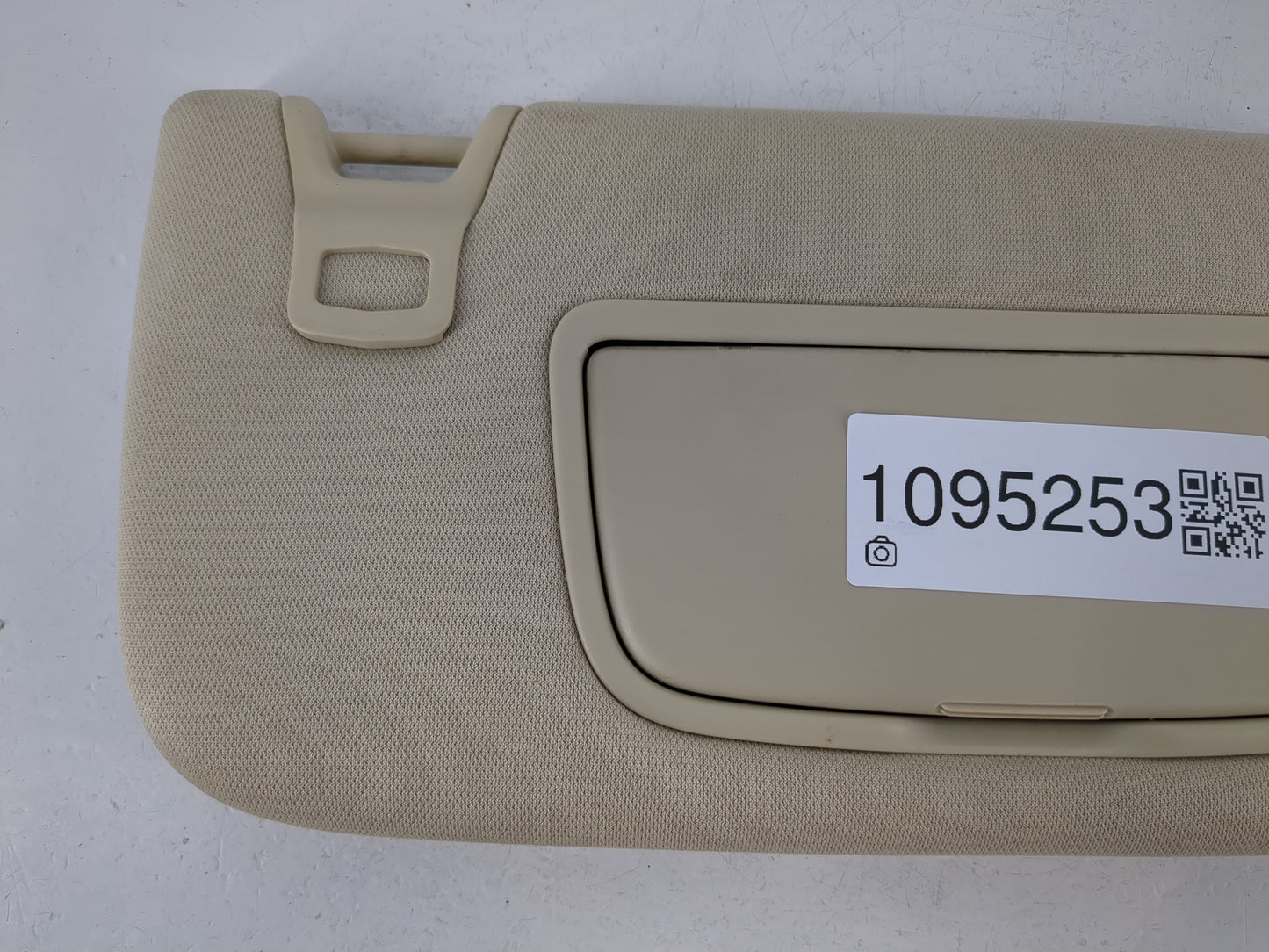 2015-2016 Ford Fusion Sun Visor Shade Replacement Passenger Right Mirror Fits Fits 2015 2016 OEM Used Auto Parts - Oemusedau