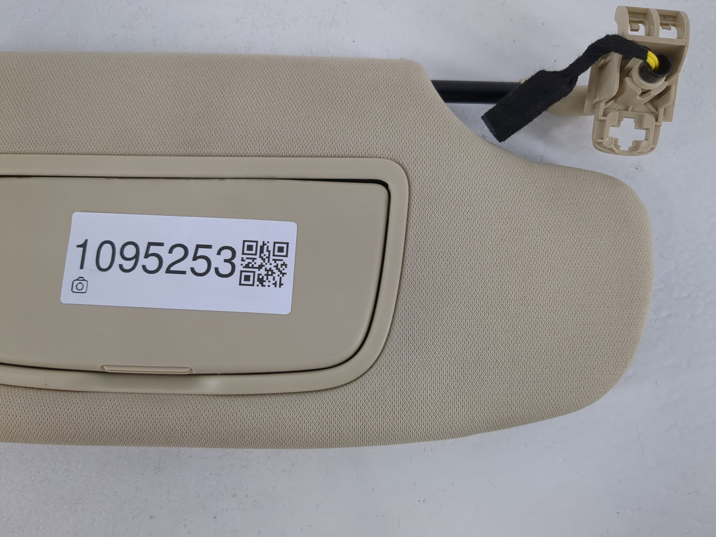 2015-2016 Ford Fusion Sun Visor Shade Replacement Passenger Right Mirror Fits Fits 2015 2016 OEM Used Auto Parts - Oemusedau