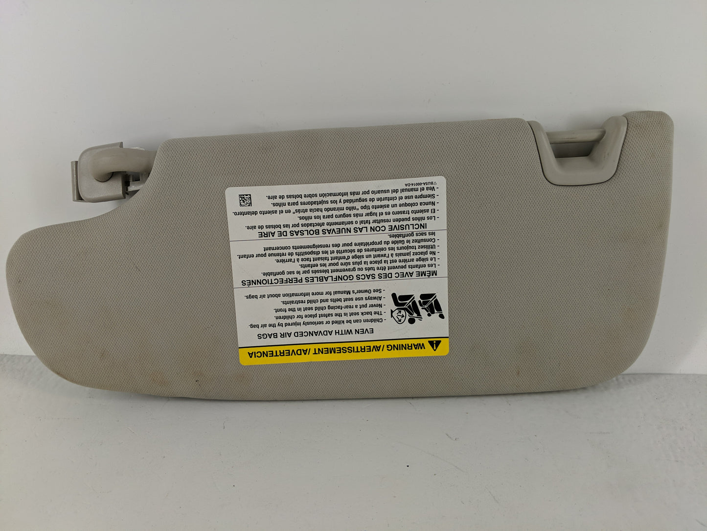 2015-2016 Ford Fusion Sun Visor Shade Replacement Passenger Right Mirror Fits Fits 2015 2016 OEM Used Auto Parts - Oemusedau