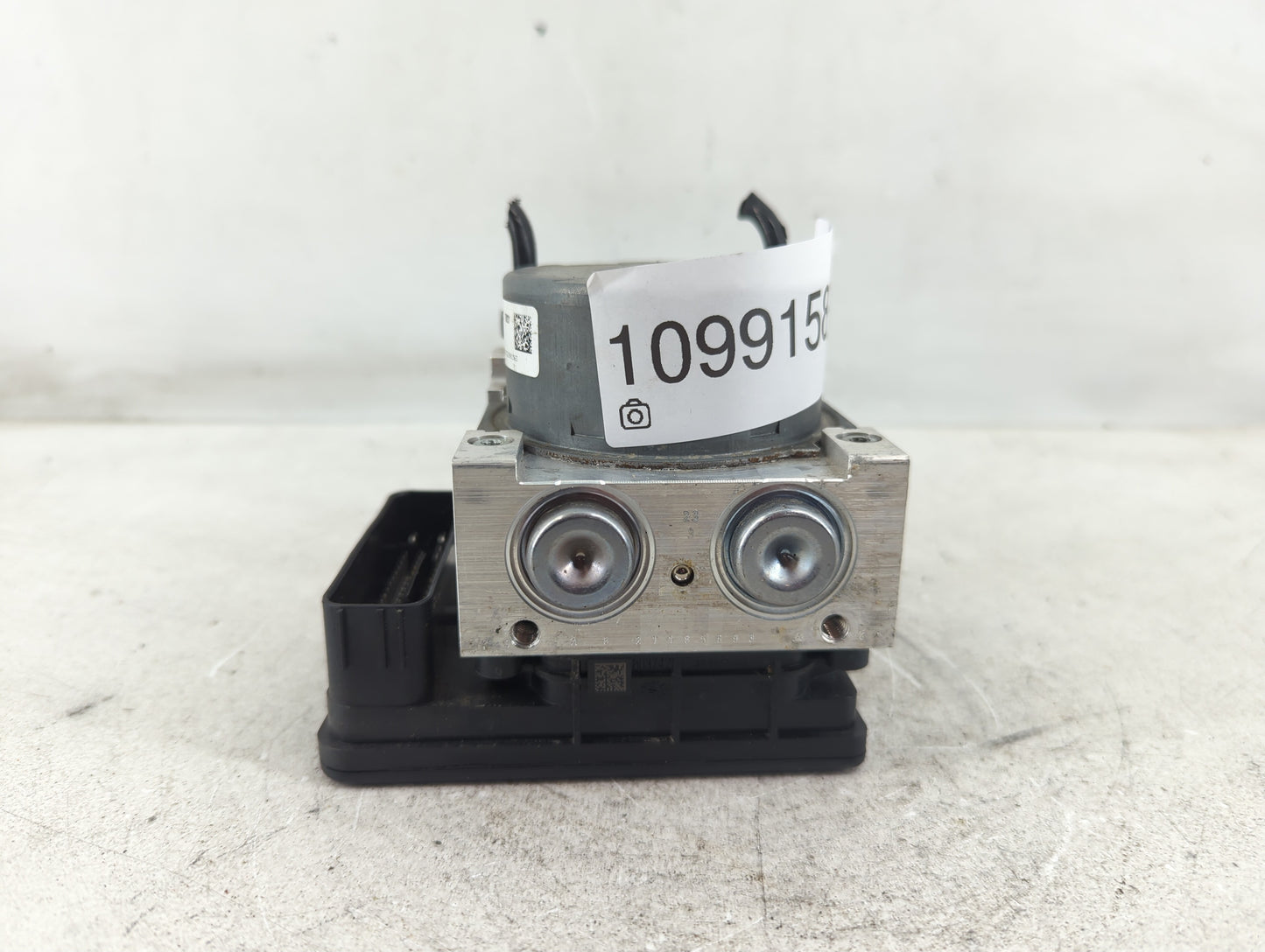 2014-2016 Ford Fusion ABS Pump Control Module Replacement P/N:EG9C-2C405-AG Fits Fits 2014 2015 2016 OEM Used Auto Parts - O
