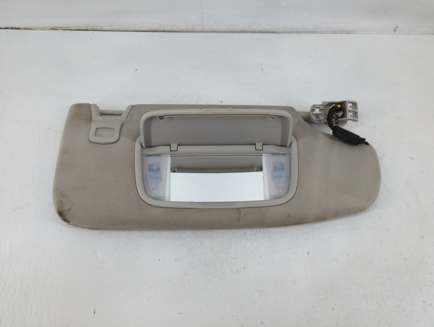 2015-2016 Ford Fusion Sun Visor Shade Replacement Passenger Right Mirror Fits Fits 2015 2016 OEM Used Auto Parts - Oemusedau
