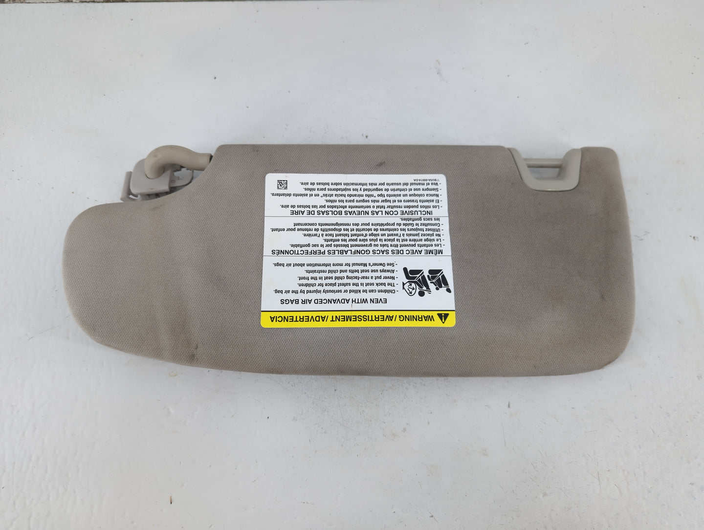 2015-2016 Ford Fusion Sun Visor Shade Replacement Passenger Right Mirror Fits Fits 2015 2016 OEM Used Auto Parts - Oemusedau