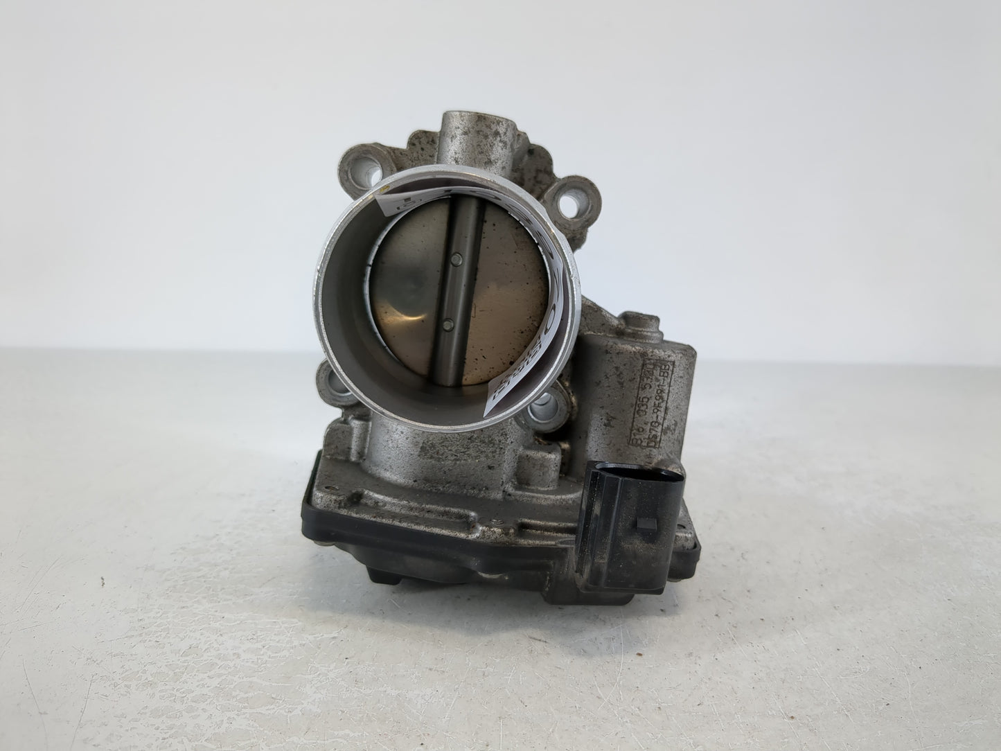 2014-2020 Ford Fusion Throttle Body P/N:DS7G-9F991-BB Fits Fits 2014 2015 2016 2017 2018 2019 2020 OEM Used Auto Parts - Oem