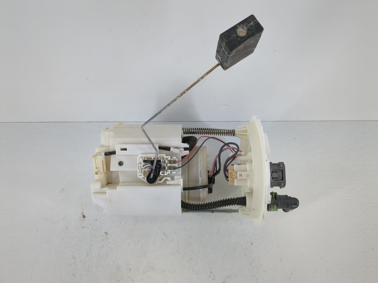 2013-2020 Ford Fusion Electrical Gas Fuel Pump Assembly - Oemusedautoparts1.com