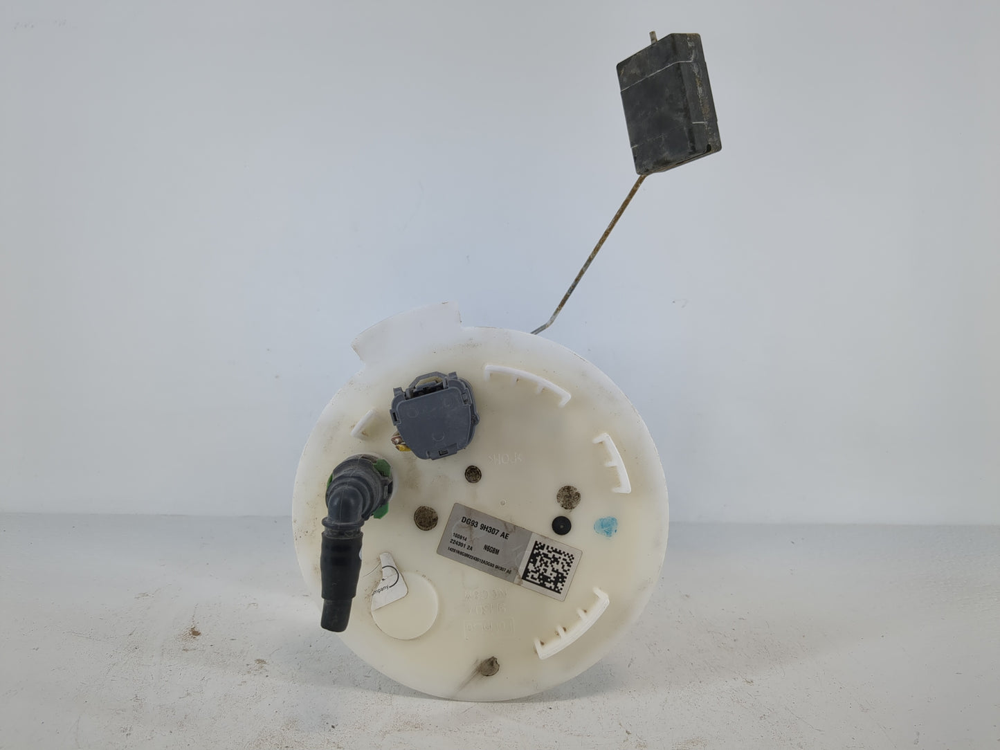 2013-2020 Ford Fusion Electrical Gas Fuel Pump Assembly - Oemusedautoparts1.com