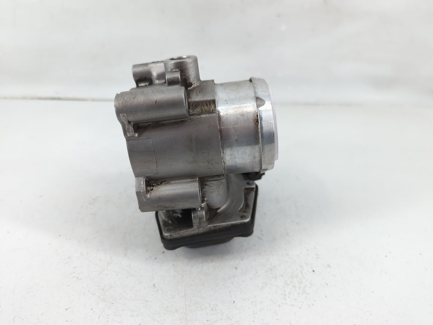 2014-2020 Ford Fusion Throttle Body P/N:DS7G-9F991-BB DS7G-9F991-CA Fits Fits 2014 2015 2016 2017 2018 2019 2020 OEM Used Au