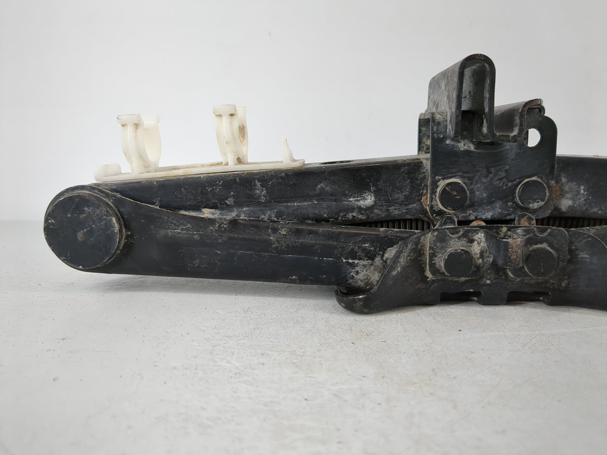 2016 Ford Fusion Spare Scissor Car Jack 1120609 - Oemusedautoparts1.com