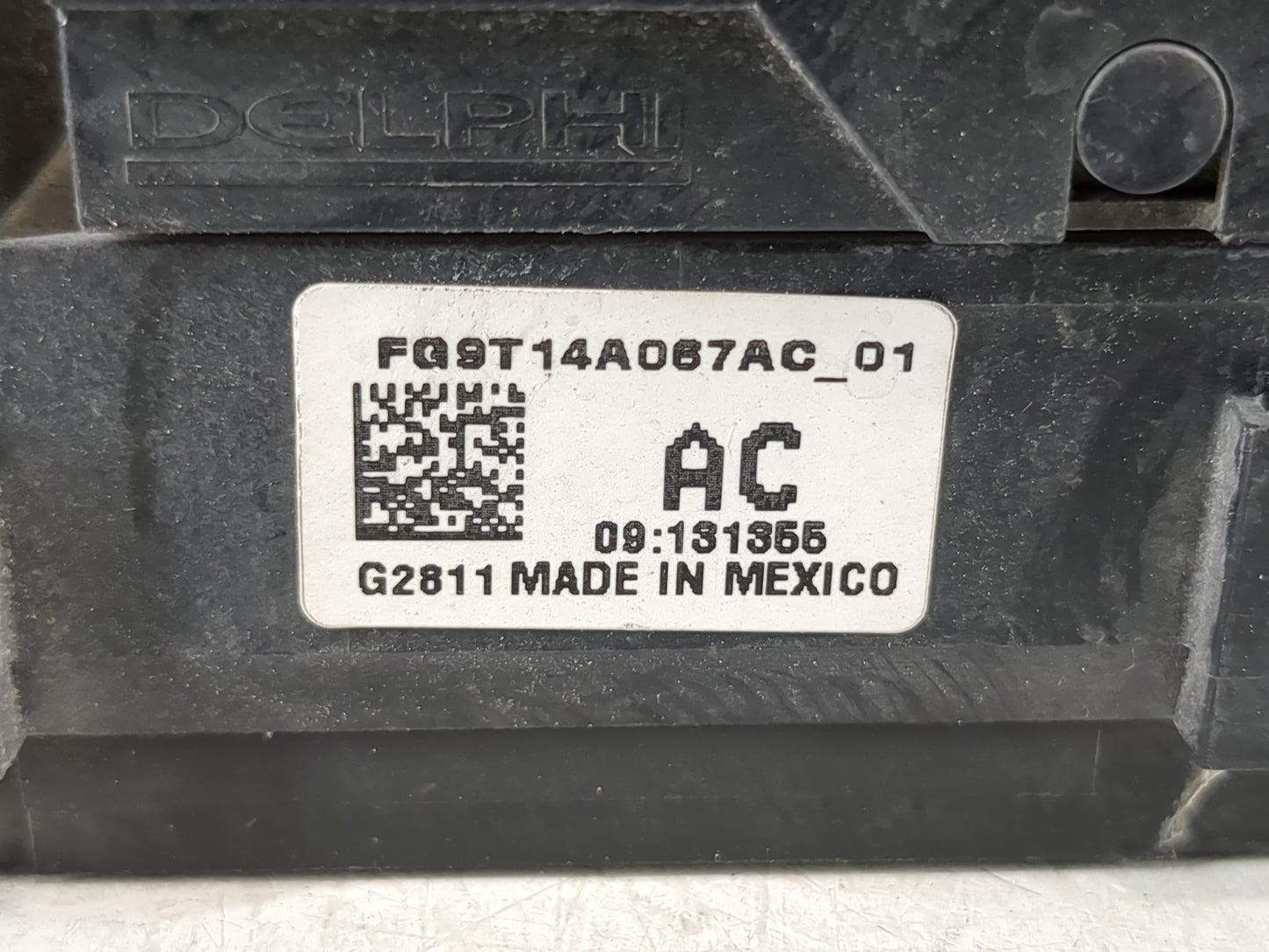 2015-2016 Ford Fusion Fusebox Fuse Box Panel Relay Module P/N:FQ9T14A067AC_01 Fits Fits 2015 2016 OEM Used Auto Parts - Oemu