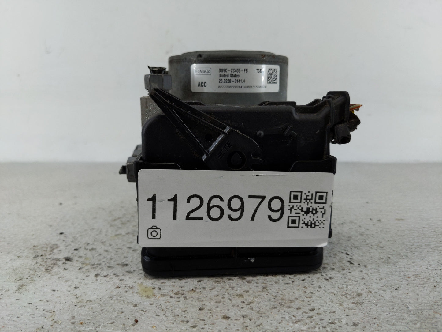 2014-2016 Ford Fusion ABS Pump Control Module Replacement P/N:DG9C-2C405-FB Fits Fits 2014 2015 2016 OEM Used Auto Parts - O