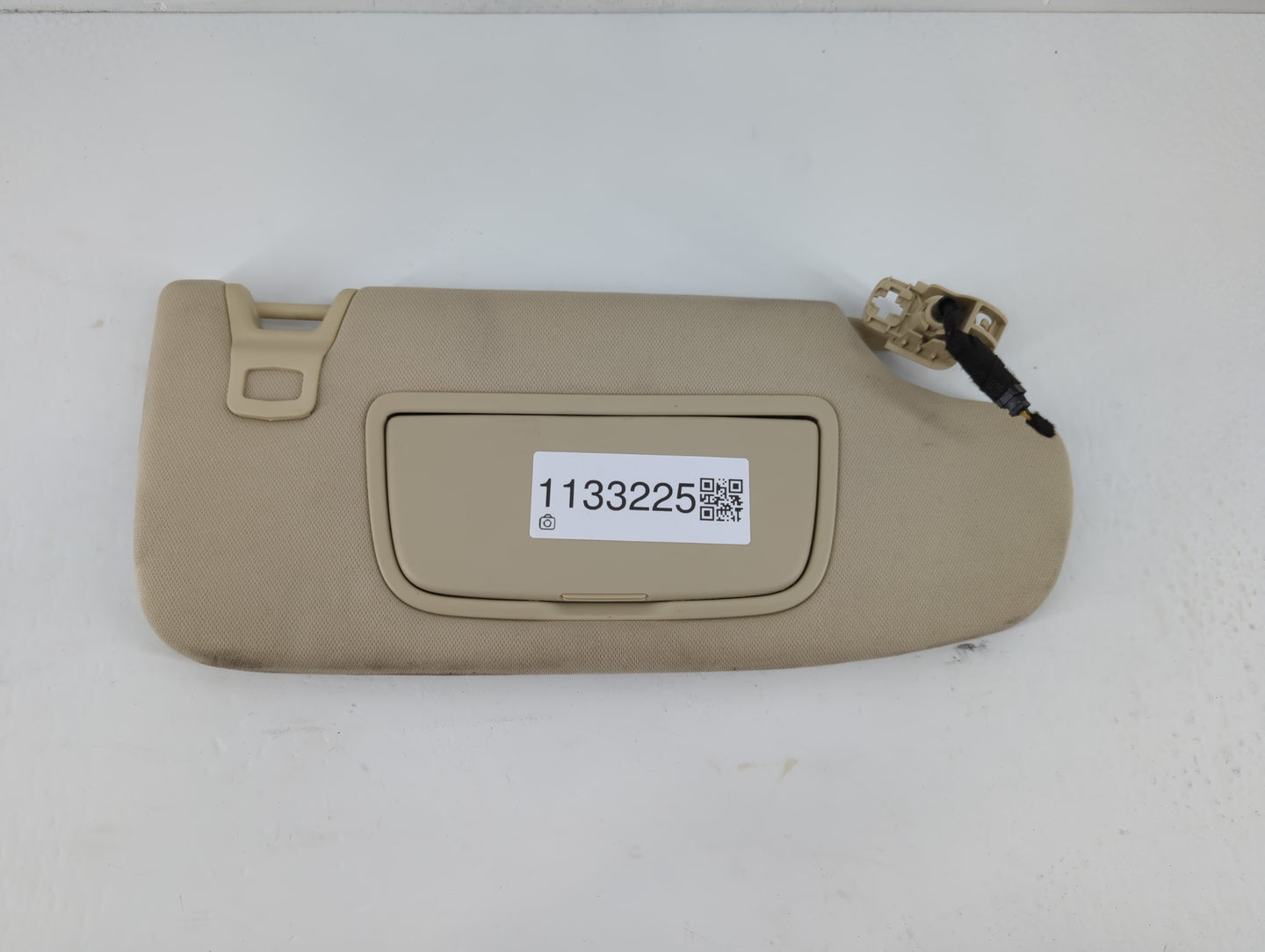2015-2016 Ford Fusion Sun Visor Shade Replacement Passenger Right Mirror Fits Fits 2015 2016 OEM Used Auto Parts - Oemusedau