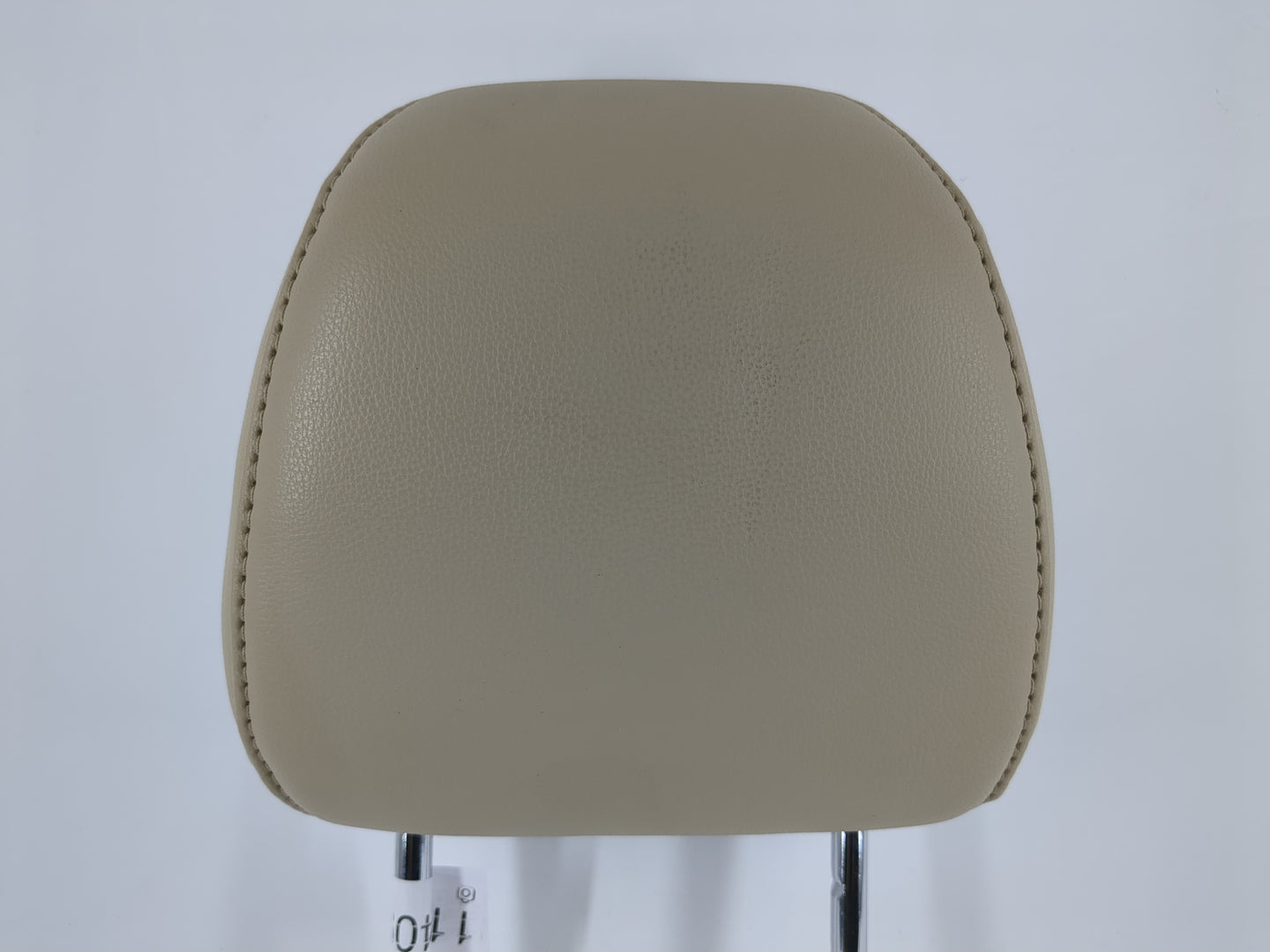 2016 Ford Fusion Headrest Head Rest Front Driver Passenger Seat Fits OEM Used Auto Parts - Oemusedautoparts1.com