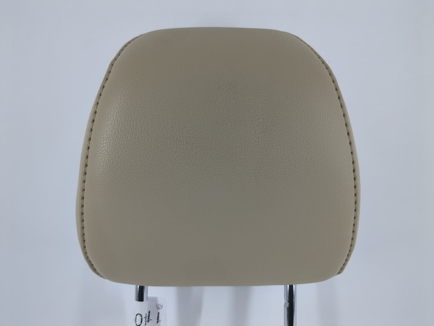 2016 Ford Fusion Headrest Head Rest Front Driver Passenger Seat Fits OEM Used Auto Parts - Oemusedautoparts1.com