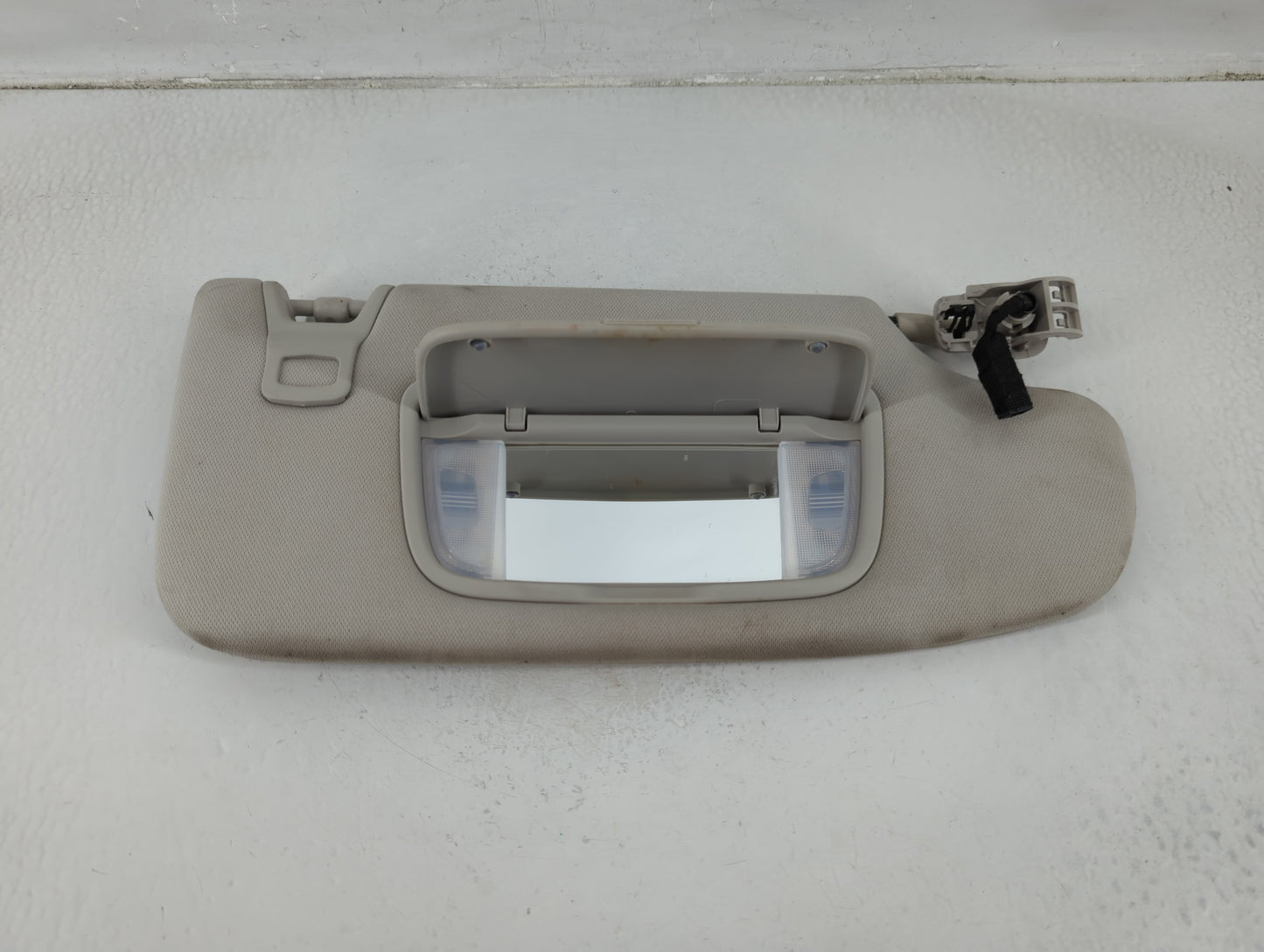 2015-2016 Ford Fusion Sun Visor Shade Replacement Passenger Right Mirror Fits Fits 2015 2016 OEM Used Auto Parts - Oemusedau