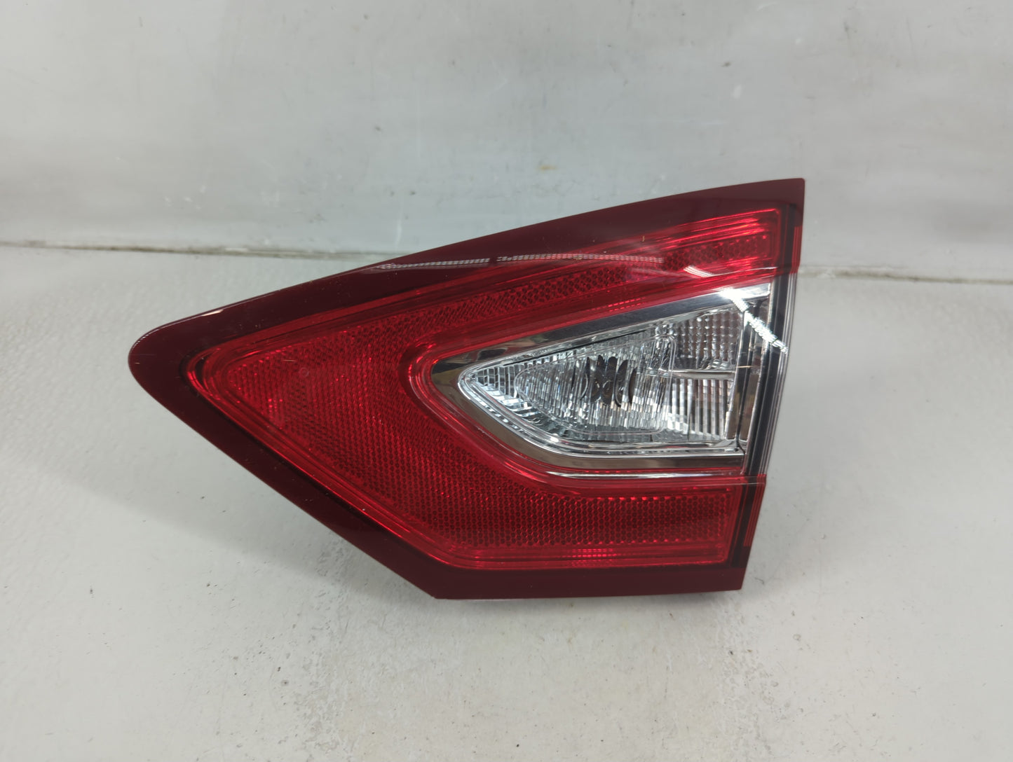 2013-2016 Ford Fusion Tail Light Assembly Passenger Right OEM P/N:DS73-13A602-AF DS73-13A602-AD Fits Fits 2013 2014 2015 201