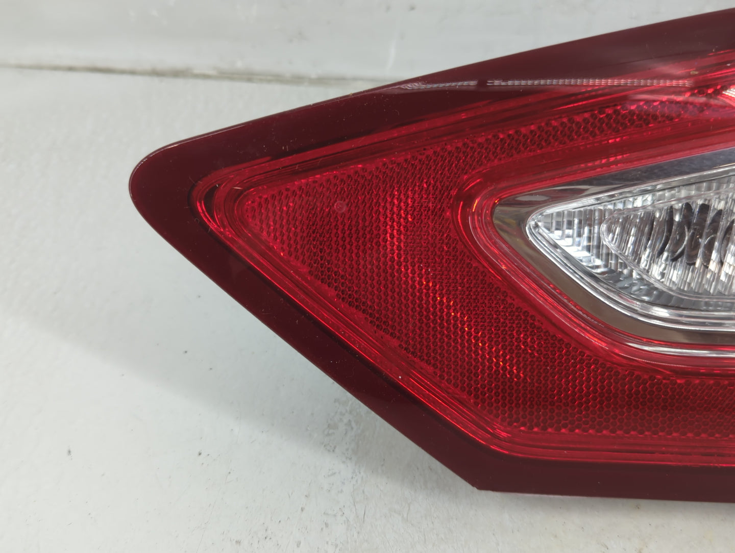 2013-2016 Ford Fusion Tail Light Assembly Passenger Right OEM P/N:DS73-13A602-AF DS73-13A602-AD Fits Fits 2013 2014 2015 201