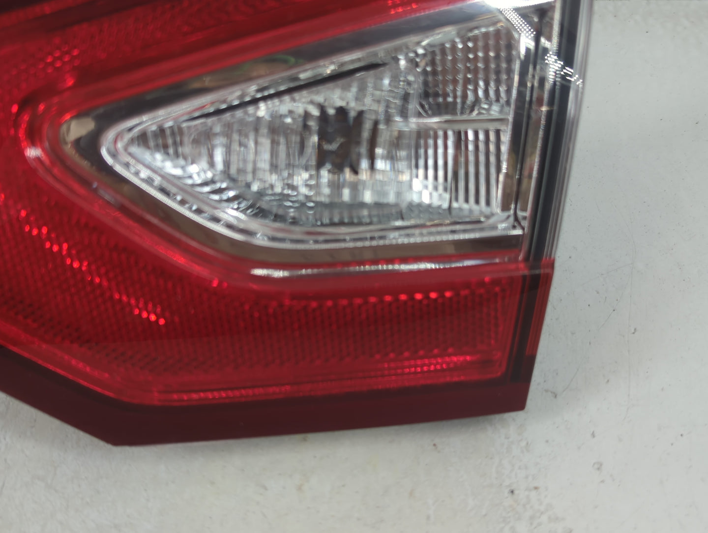 2013-2016 Ford Fusion Tail Light Assembly Passenger Right OEM P/N:DS73-13A602-AF DS73-13A602-AD Fits Fits 2013 2014 2015 201