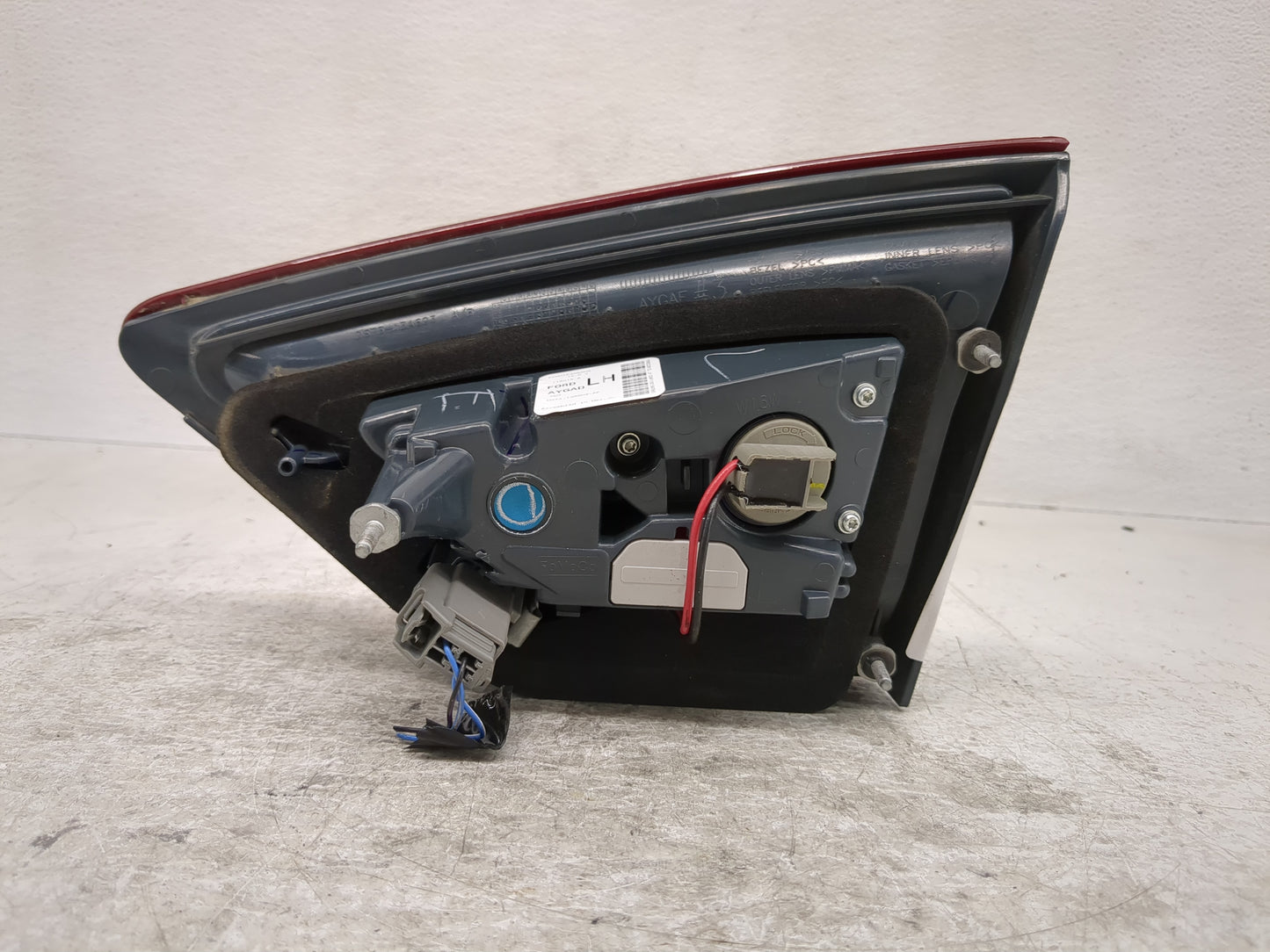 2013-2016 Ford Fusion Driver Left Side Deck Lid Mounted Tail Light 1197500 - Oemusedautoparts1.com