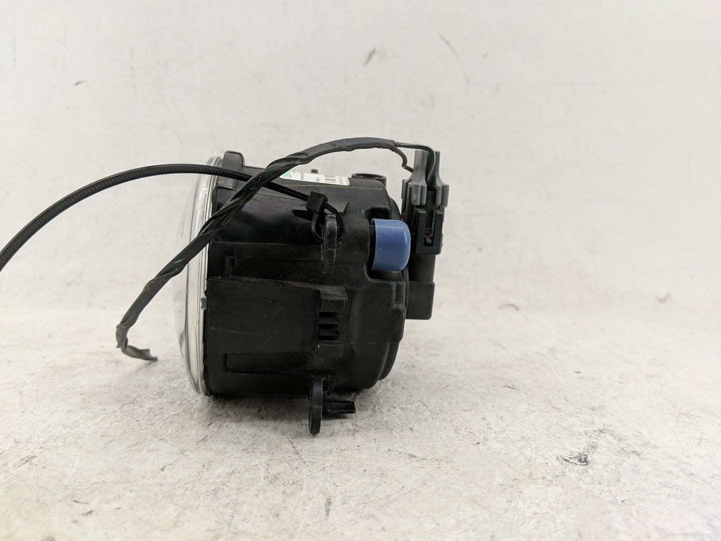 2013-2016 Ford Fusion Driver Left Oem Front Light Lamp - Oemusedautoparts1.com