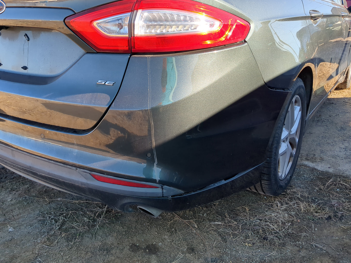 2013-2016 Ford Fusion Rear Bumper Assembly Oem - Oemusedautoparts1.com