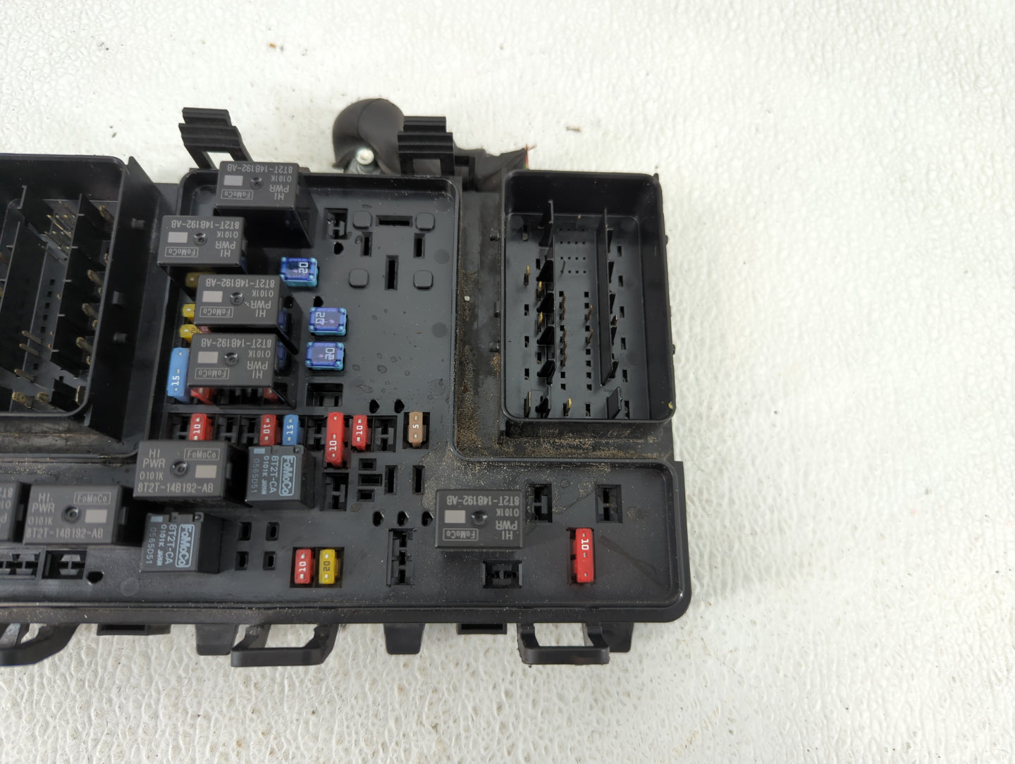2015-2016 Ford Fusion Fusebox Fuse Box Panel Relay Module P/N:G2GT14A075AA Fits Fits 2015 2016 OEM Used Auto Parts - Oemused