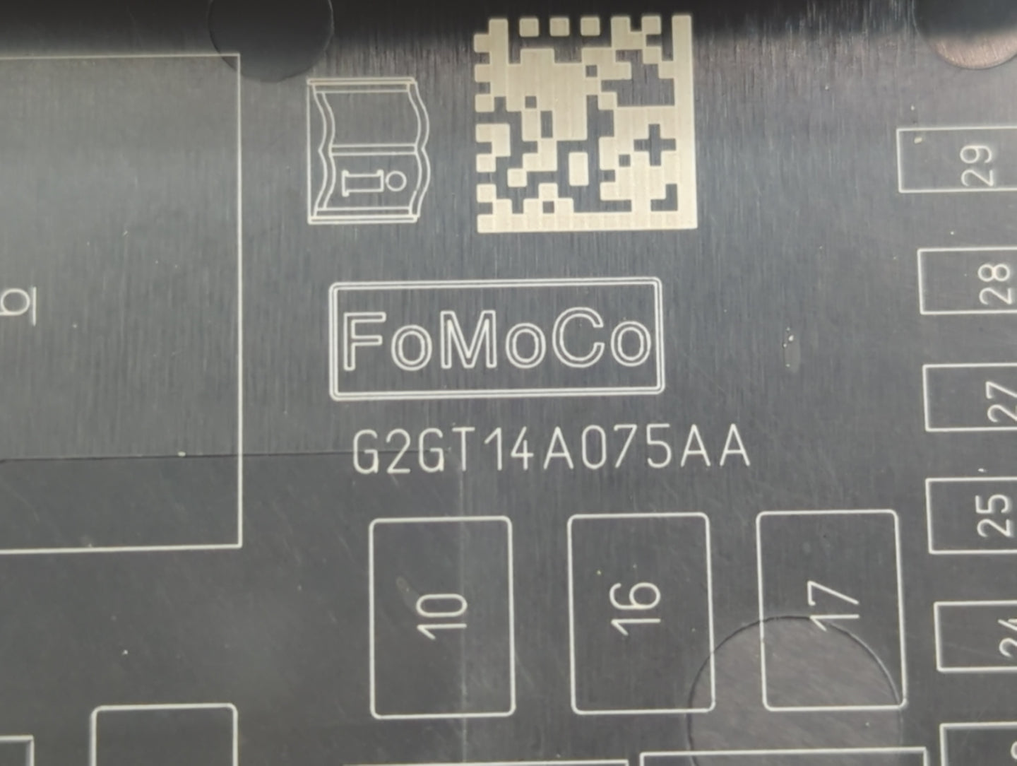 2015-2016 Ford Fusion Fusebox Fuse Box Panel Relay Module P/N:G2GT14A075AA Fits Fits 2015 2016 OEM Used Auto Parts - Oemused