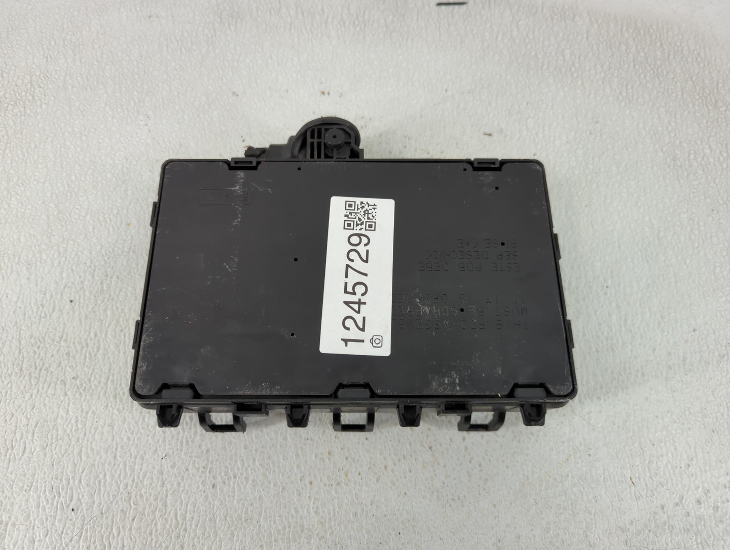 2015-2016 Ford Fusion Fusebox Fuse Box Panel Relay Module P/N:G2GT14A075AA Fits Fits 2015 2016 OEM Used Auto Parts - Oemused