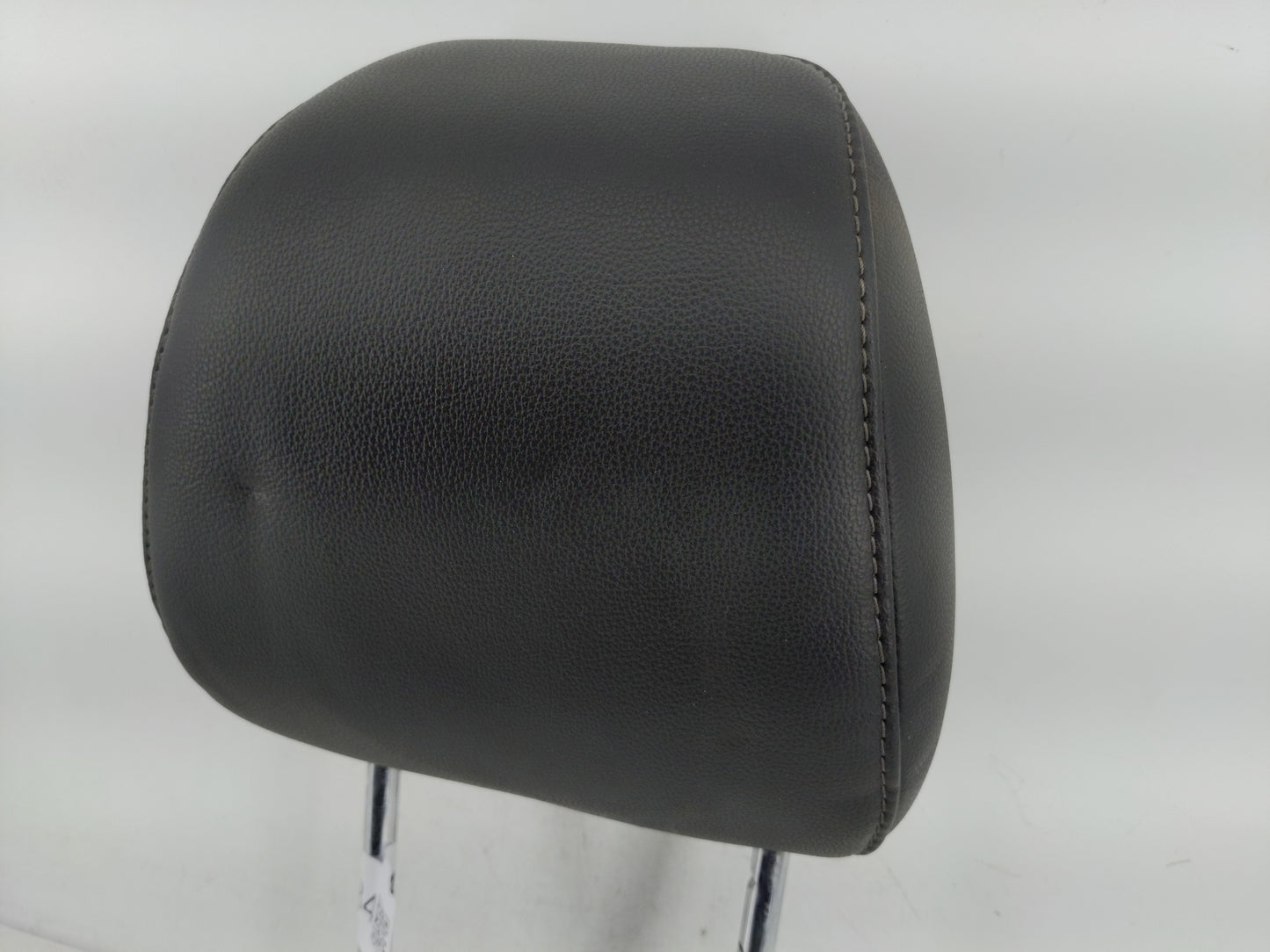 2016 Ford Fusion Headrest Head Rest Rear Seat Fits Fits 1999 2000 2001 2002 OEM Used Auto Parts - Oemusedautoparts1.com