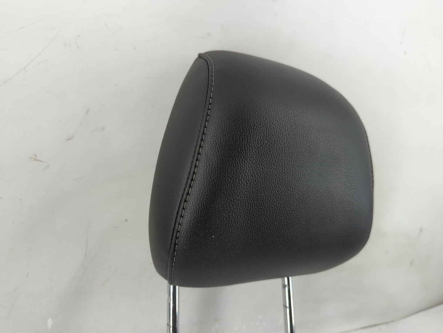 2016 Ford Fusion Headrest Head Rest Rear Seat Fits Fits 1999 2000 2001 2002 OEM Used Auto Parts - Oemusedautoparts1.com