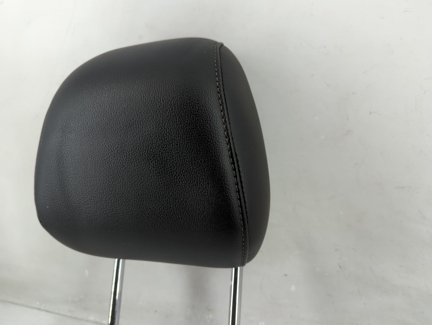 2016 Ford Fusion Headrest Head Rest Rear Seat Fits Fits 1999 2000 2001 2002 OEM Used Auto Parts - Oemusedautoparts1.com