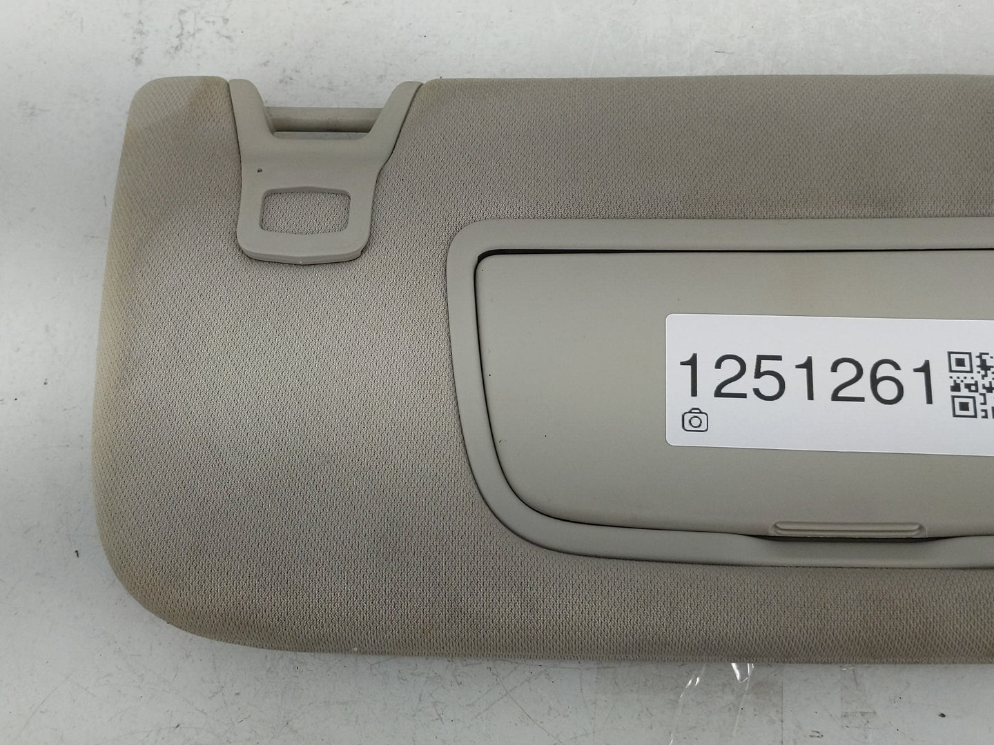 2015-2016 Ford Fusion Sun Visor Shade Replacement Passenger Right Mirror Fits Fits 2015 2016 OEM Used Auto Parts - Oemusedau
