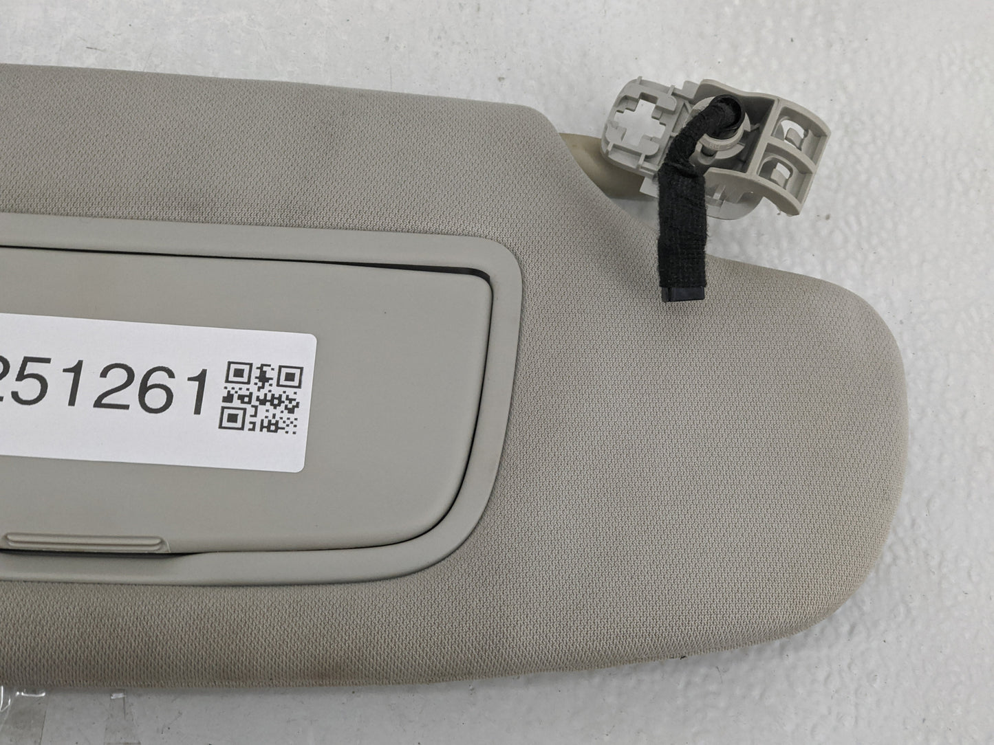 2015-2016 Ford Fusion Sun Visor Shade Replacement Passenger Right Mirror Fits Fits 2015 2016 OEM Used Auto Parts - Oemusedau